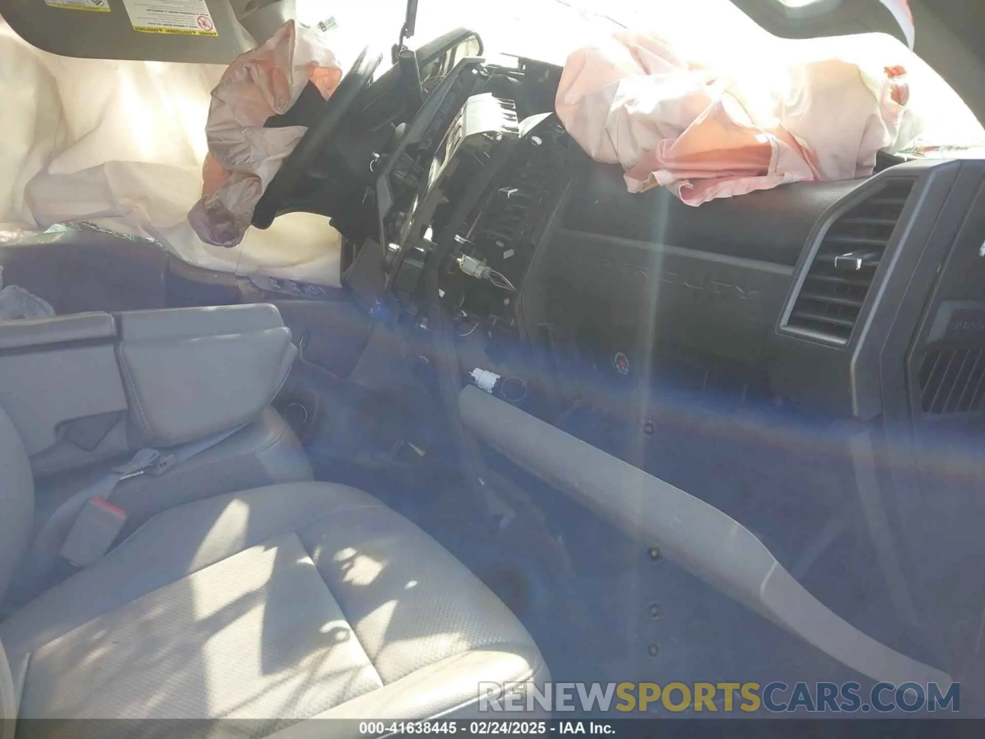 5 Photograph of a damaged car 1FT7X2B60KEF59030 FORD F-250 2019