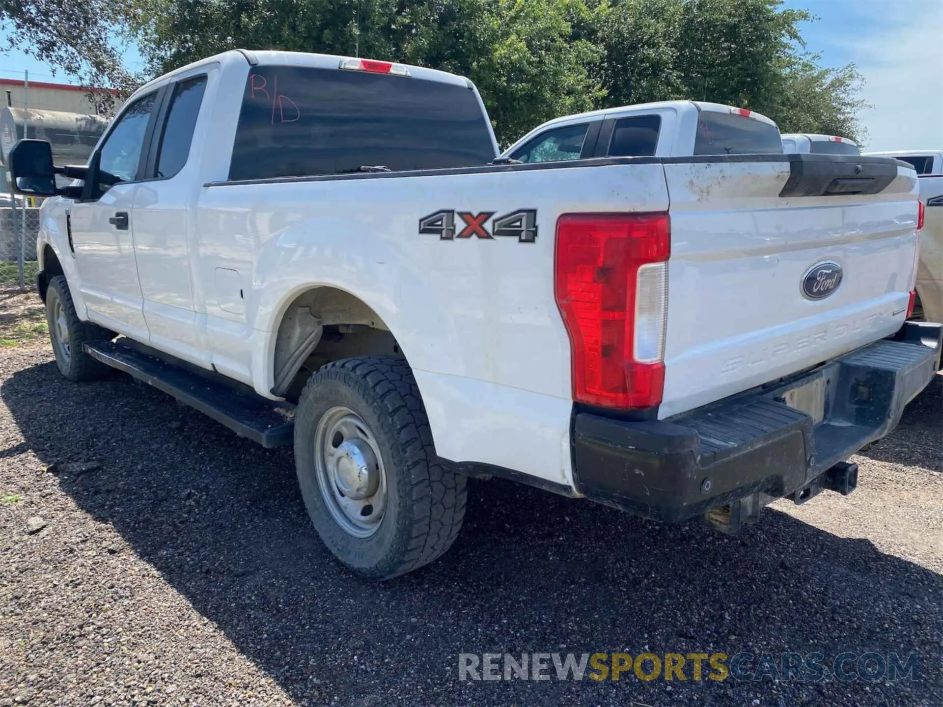 1 Фотография поврежденного автомобиля 1FT7X2B60KEF59528 FORD F-250 2019