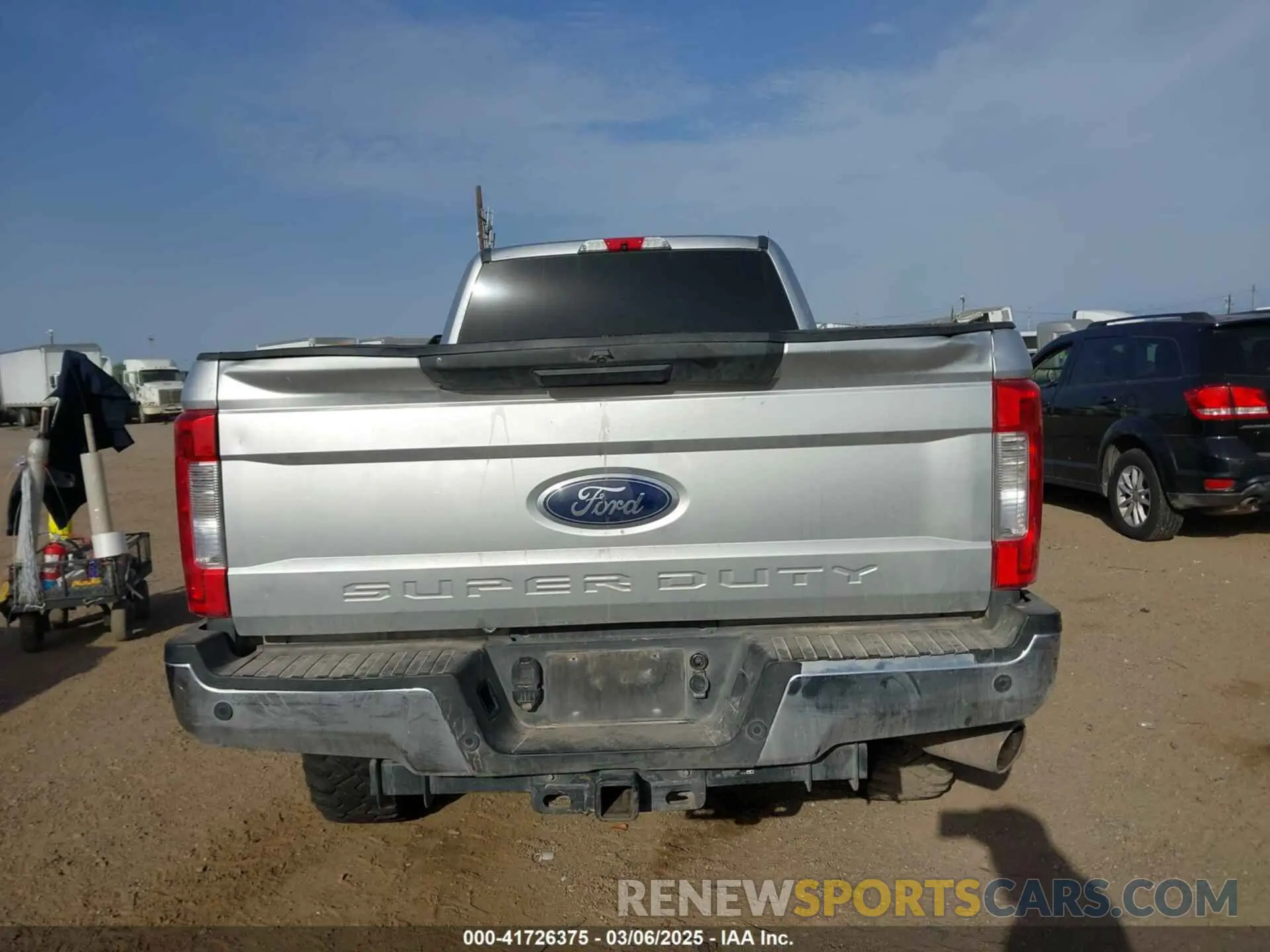 16 Photograph of a damaged car 1FT7X2B61KED10526 FORD F-250 2019