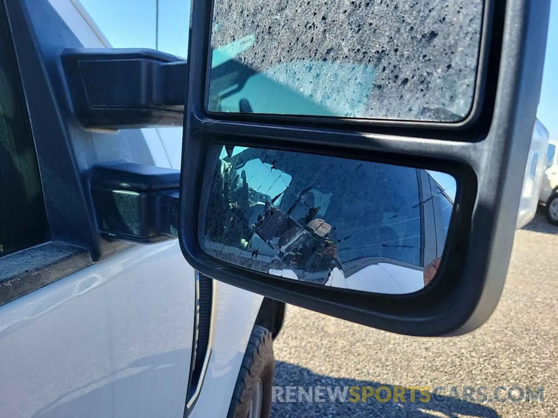 16 Photograph of a damaged car 1FT7X2B62KEC45296 FORD F-250 2019