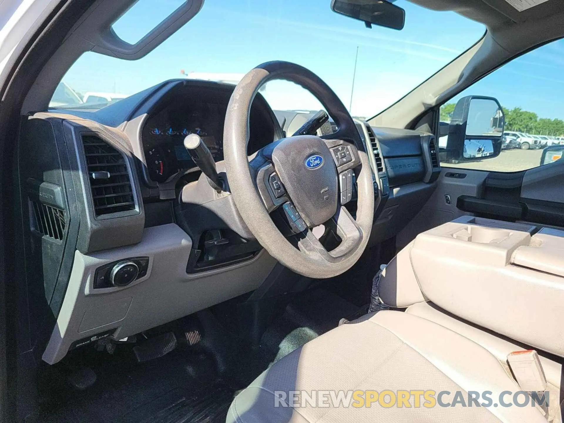21 Photograph of a damaged car 1FT7X2B62KEC45296 FORD F-250 2019