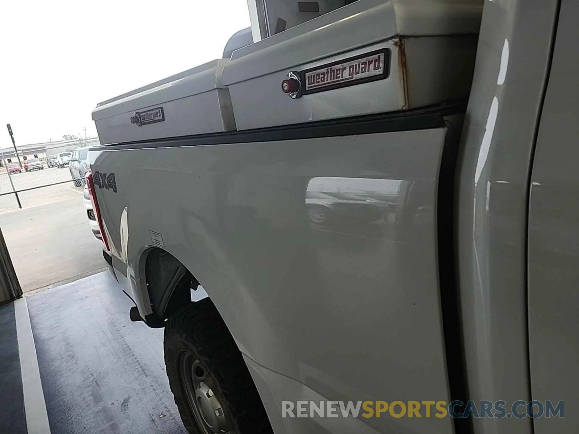 13 Photograph of a damaged car 1FT7X2B65KEF23074 FORD F-250 2019