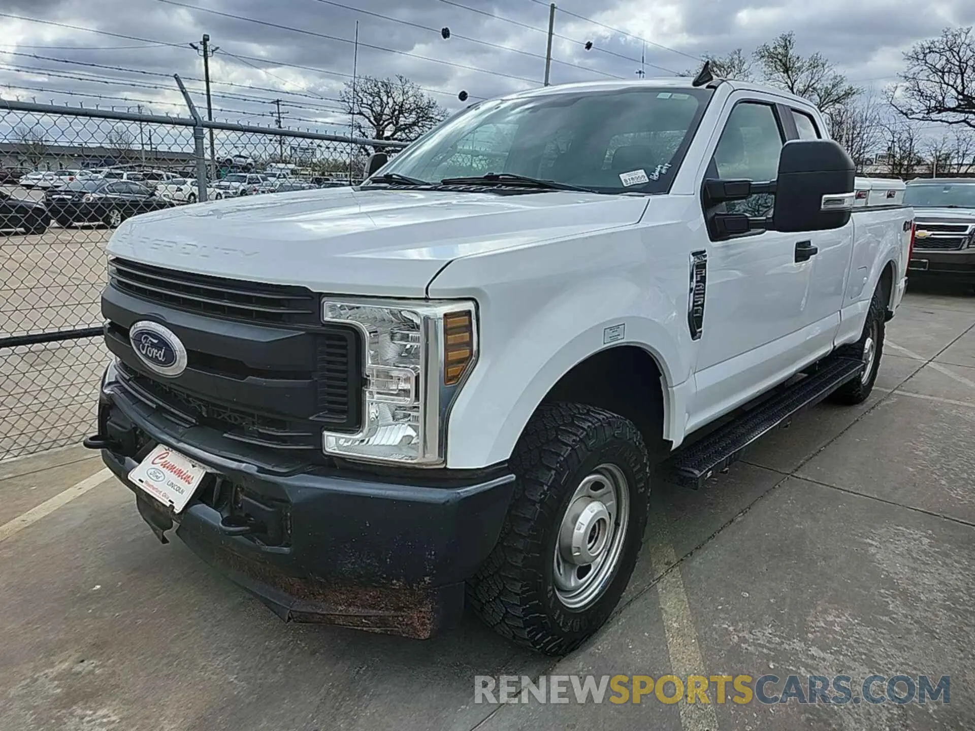 14 Photograph of a damaged car 1FT7X2B65KEF23074 FORD F-250 2019