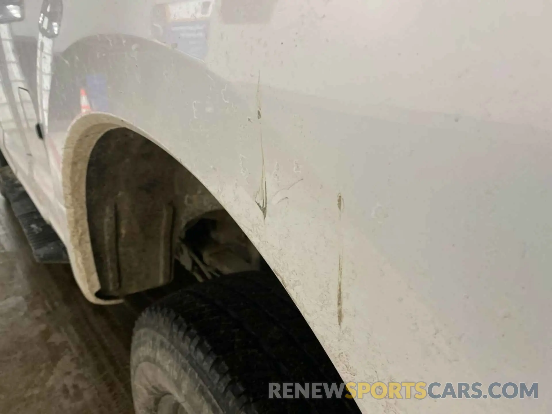 27 Photograph of a damaged car 1FT7X2B69KEC33338 FORD F-250 2019
