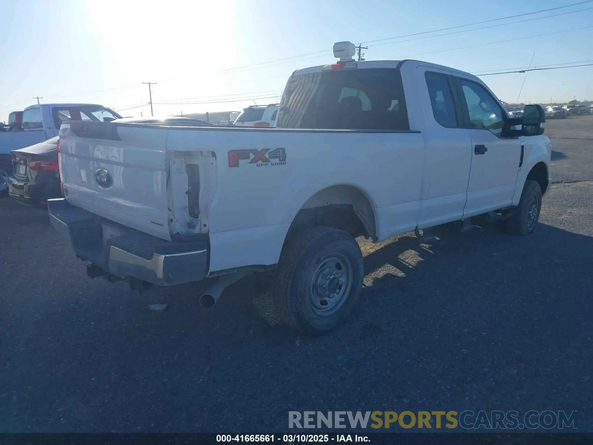 4 Photograph of a damaged car 1FT7X2B6XKEG54873 FORD F-250 2019