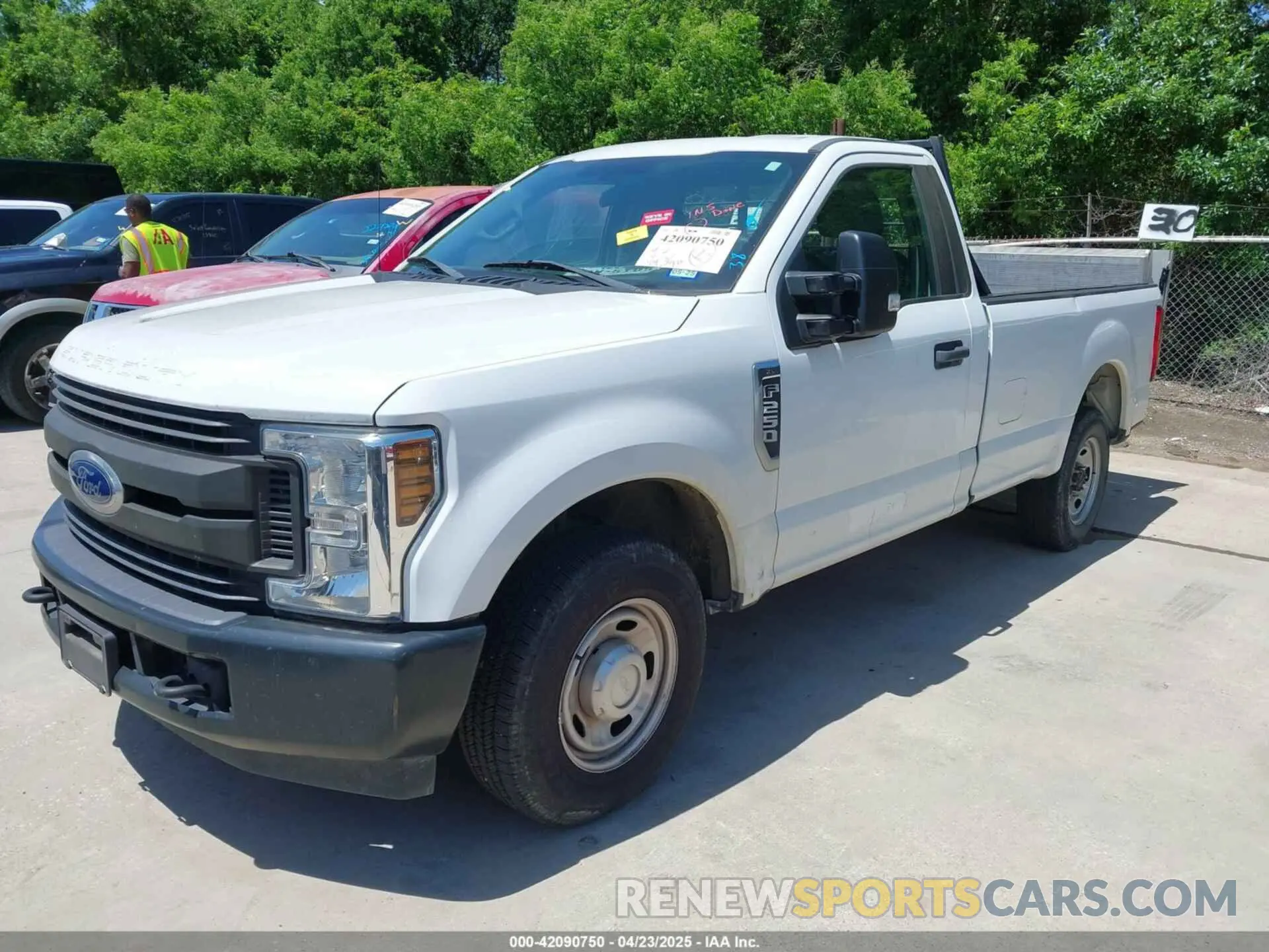 2 Фотография поврежденного автомобиля 1FTBF2A64KED15573 FORD F-250 2019