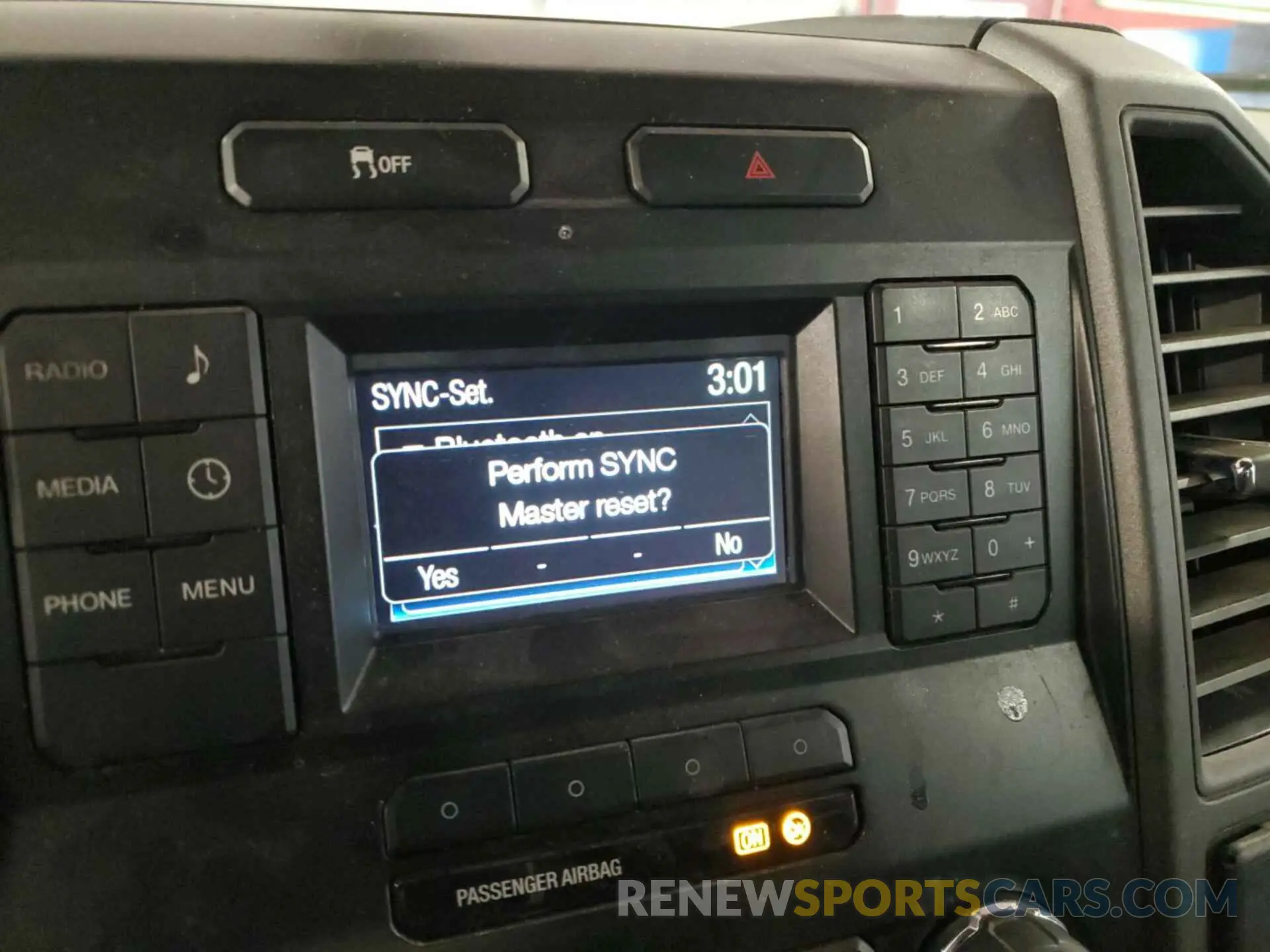 14 Photograph of a damaged car 1FTBF2B69KEF61551 FORD F-250 2019