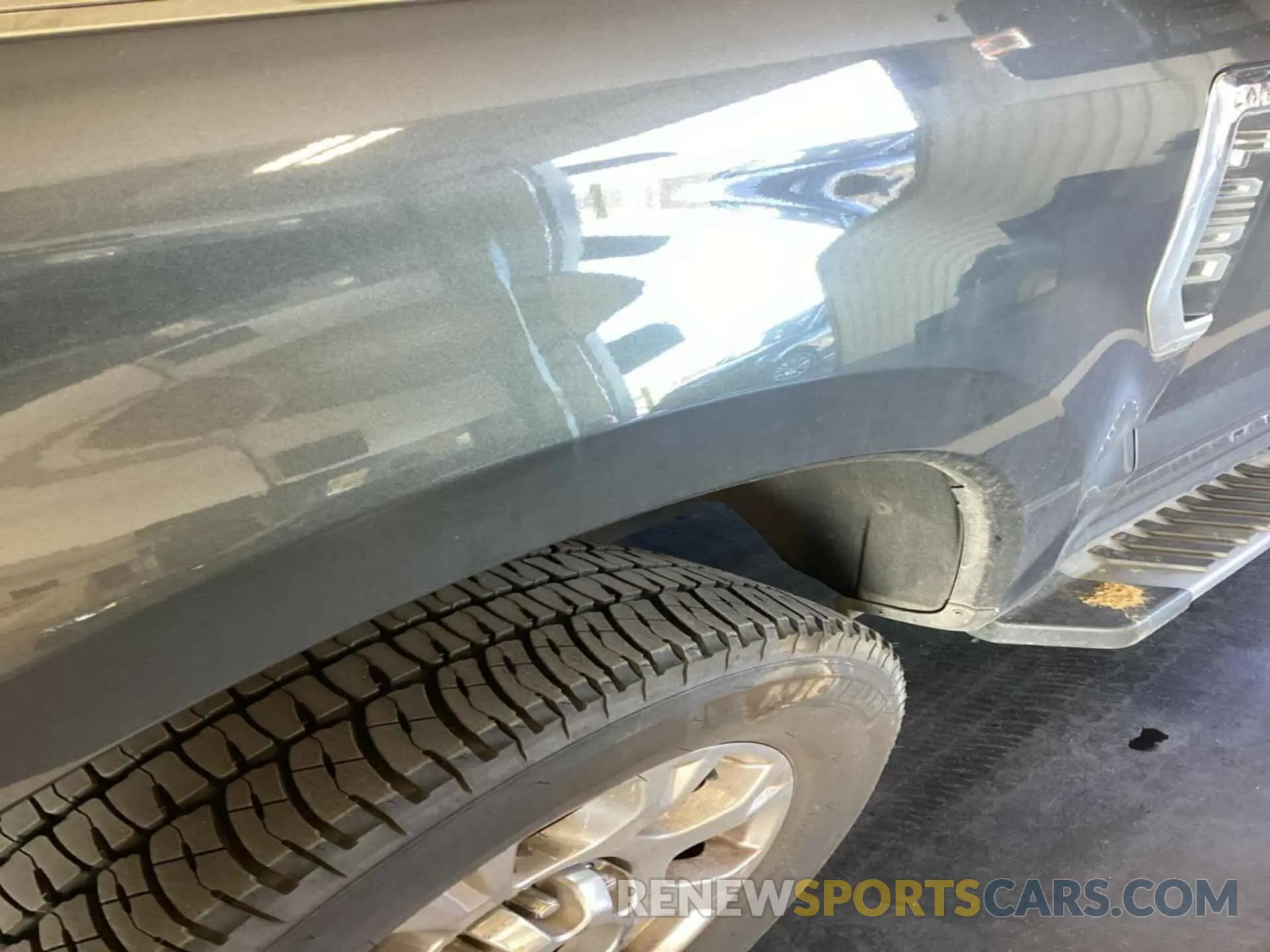 19 Photograph of a damaged car 1FT7W2B66LEC31387 FORD F-250 2020