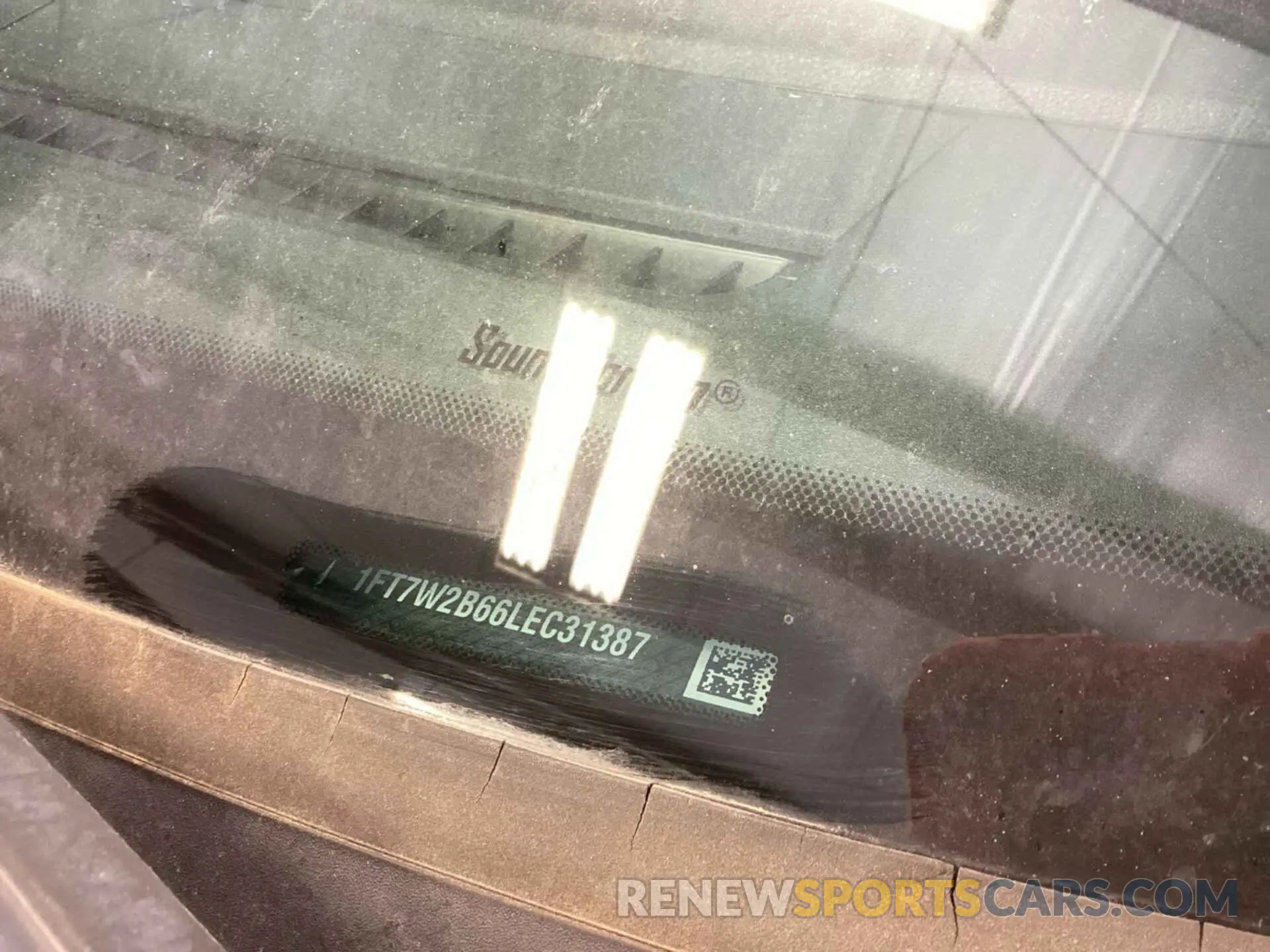 20 Photograph of a damaged car 1FT7W2B66LEC31387 FORD F-250 2020