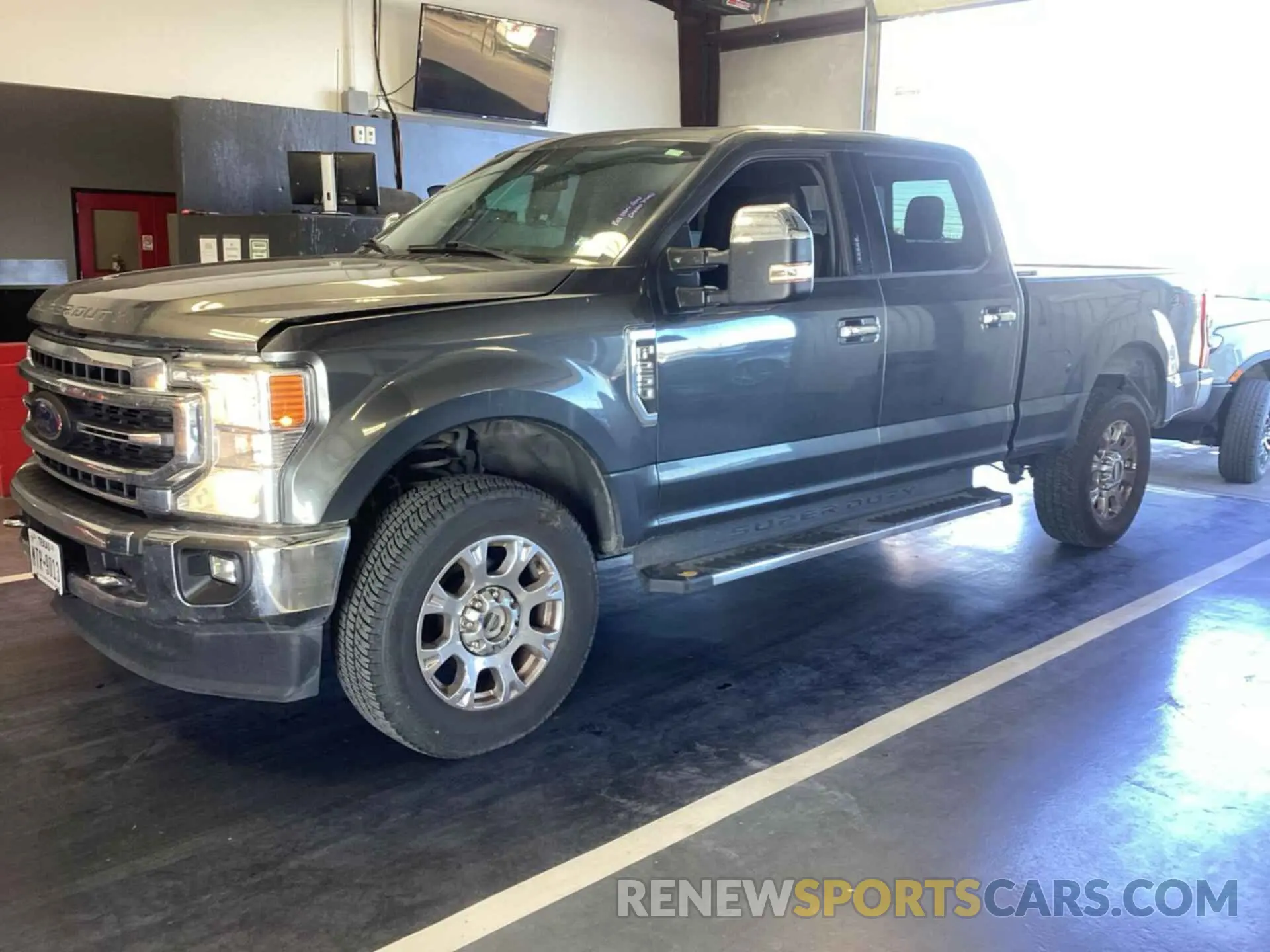 31 Photograph of a damaged car 1FT7W2B66LEC31387 FORD F-250 2020