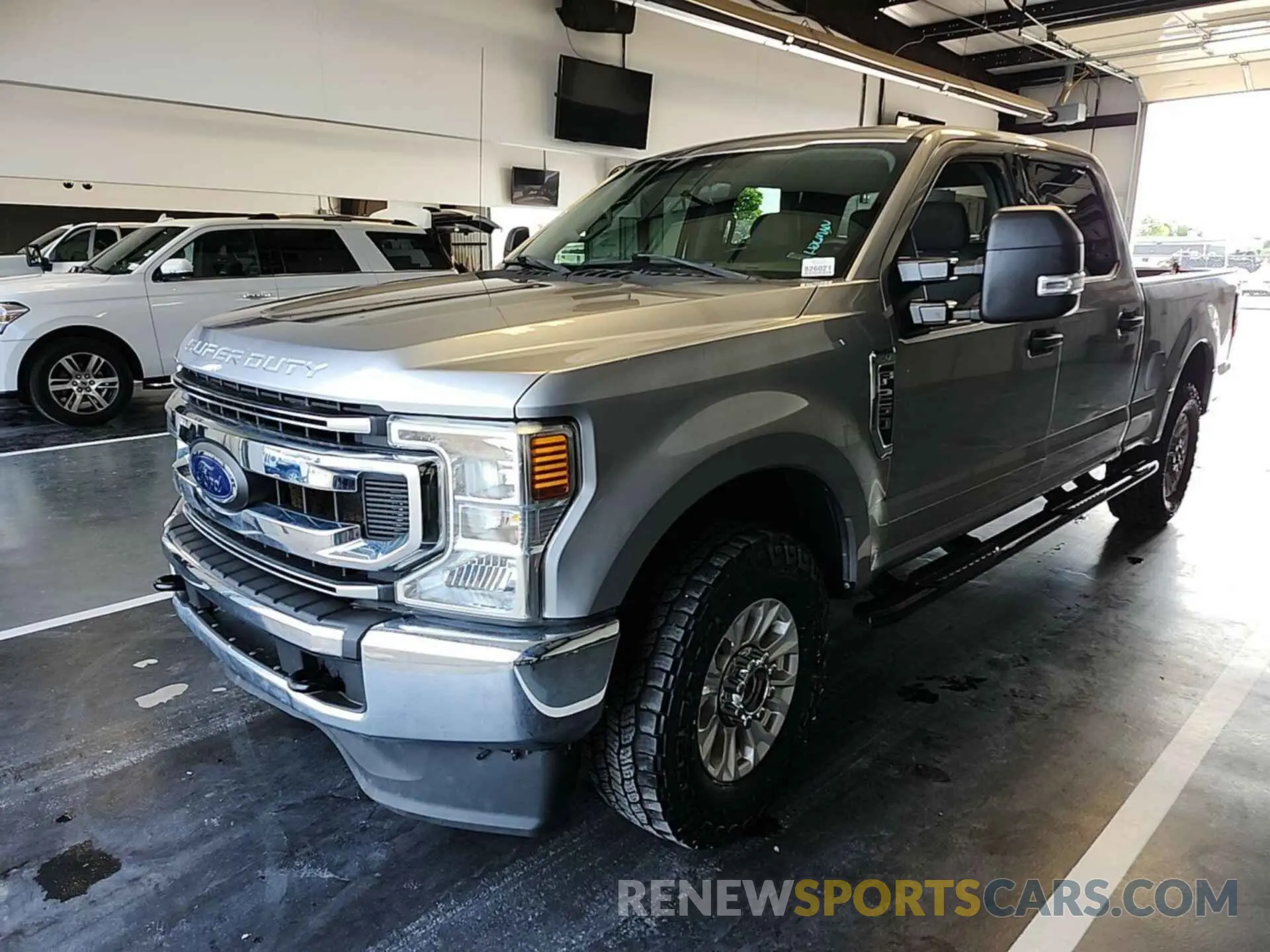 18 Photograph of a damaged car 1FT7W2B67LED71027 FORD F-250 2020