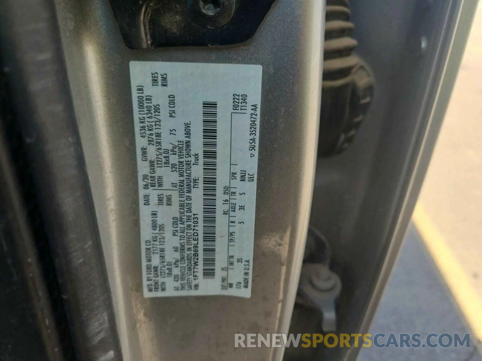 41 Photograph of a damaged car 1FT7W2B69LED71031 FORD F-250 2020