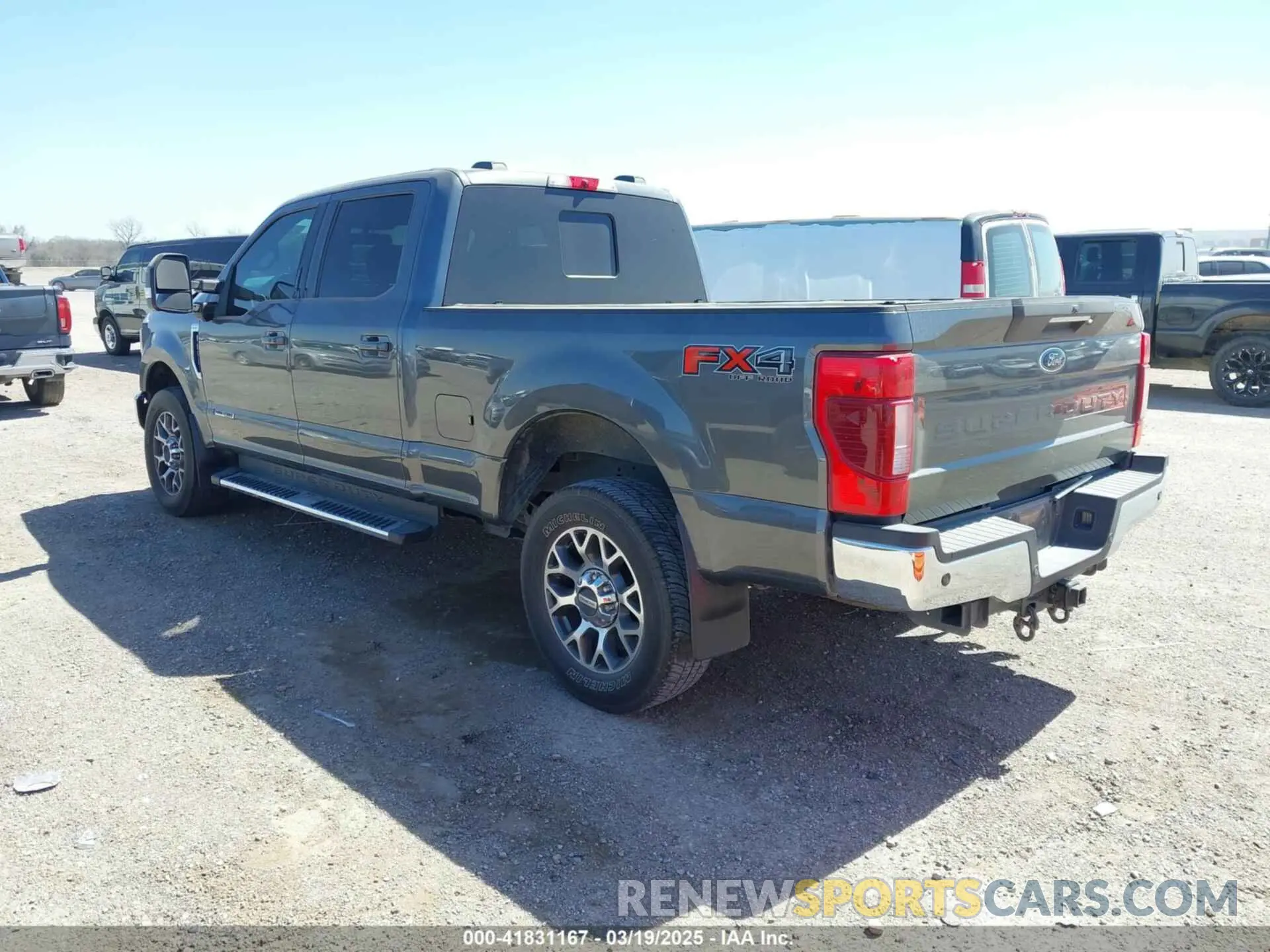 3 Фотография поврежденного автомобиля 1FT7W2BT0LEE94318 FORD F-250 2020