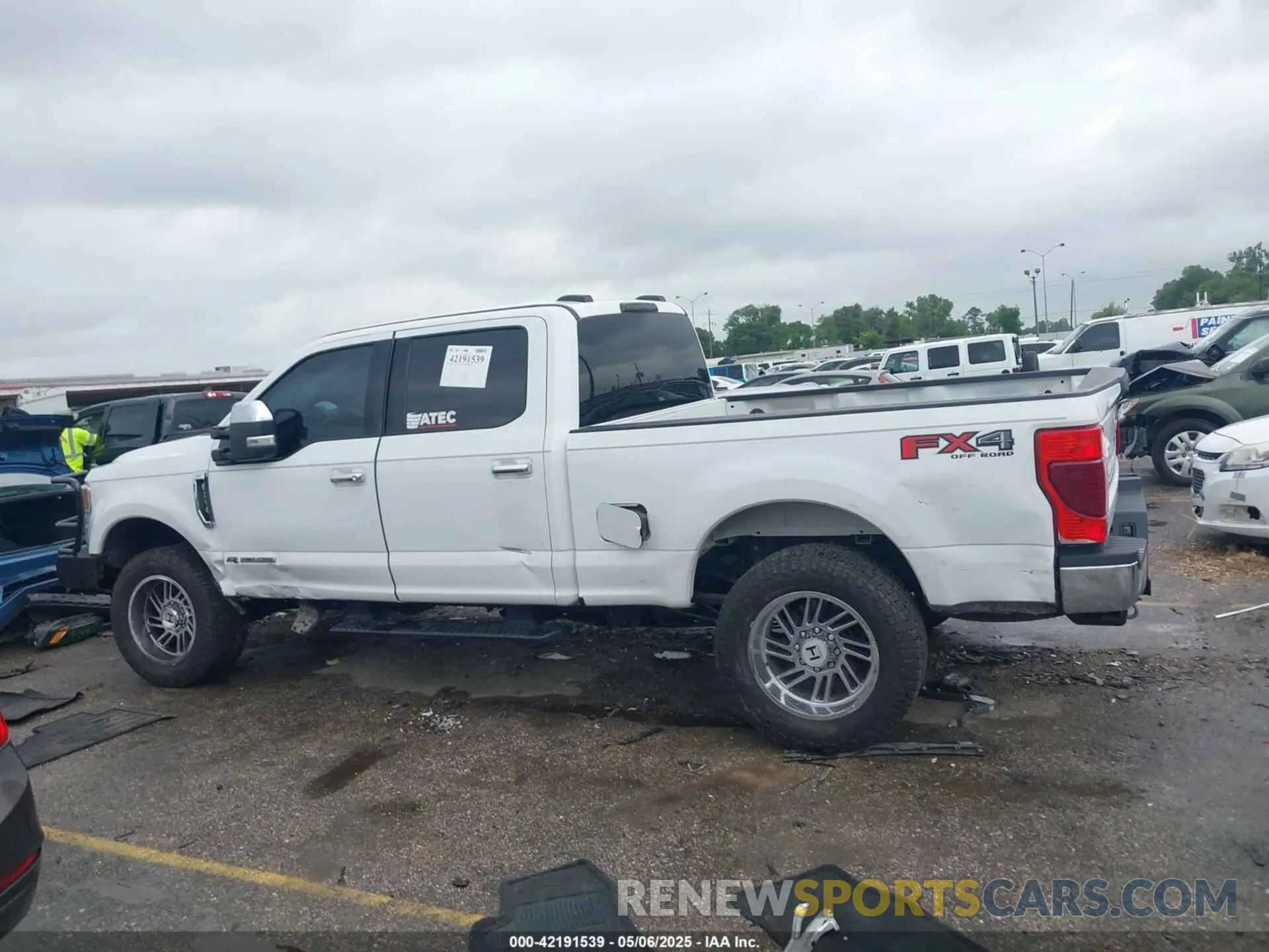 14 Photograph of a damaged car 1FT7W2BT2LED86170 FORD F-250 2020