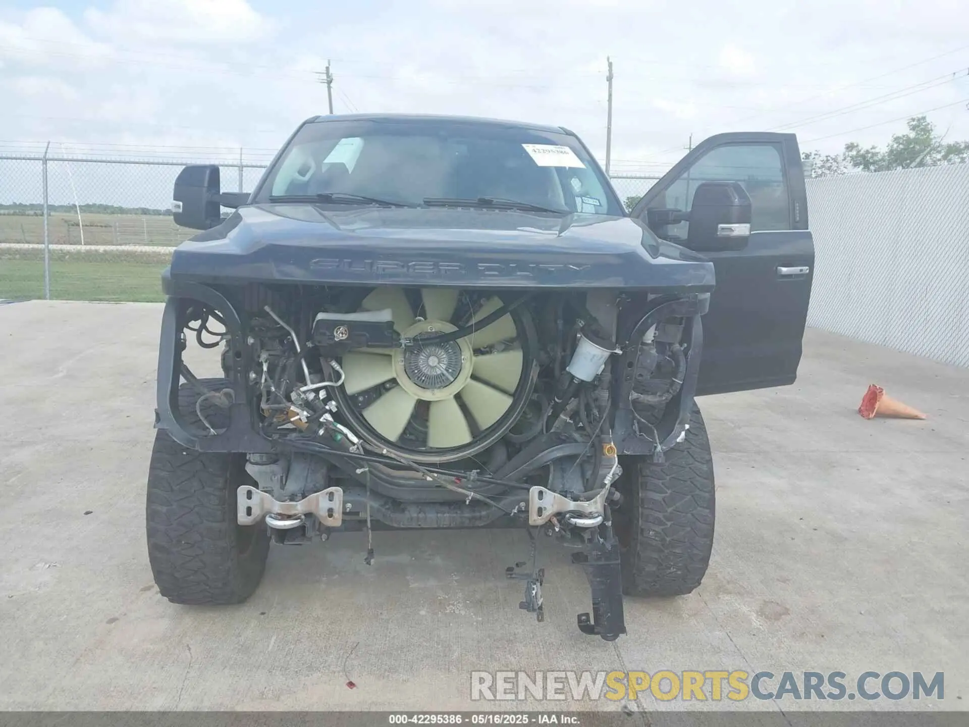 6 Photograph of a damaged car 1FT7W2BT8LED48572 FORD F-250 2020