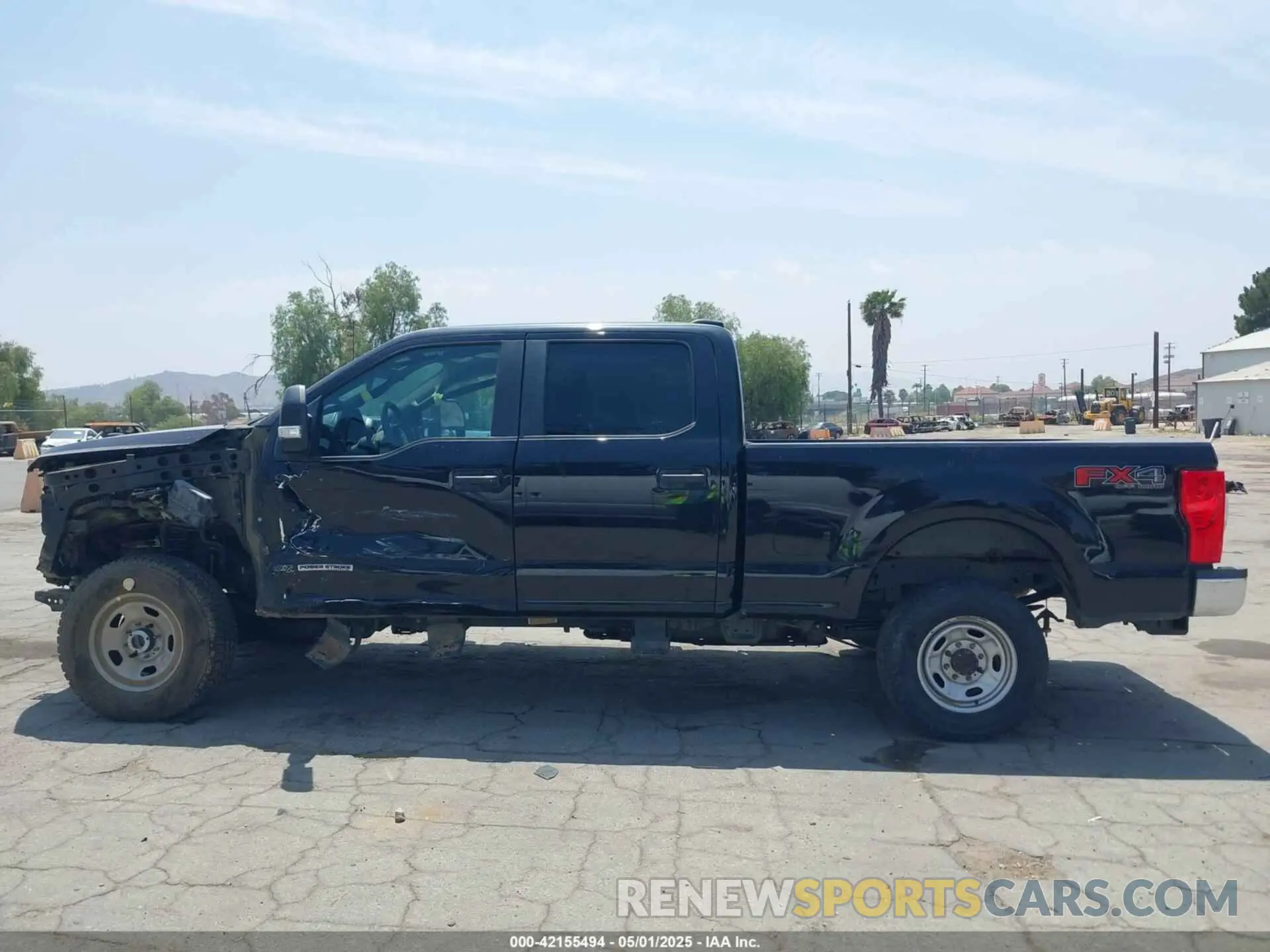 14 Photograph of a damaged car 1FT7W2BTXLEE69524 FORD F-250 2020