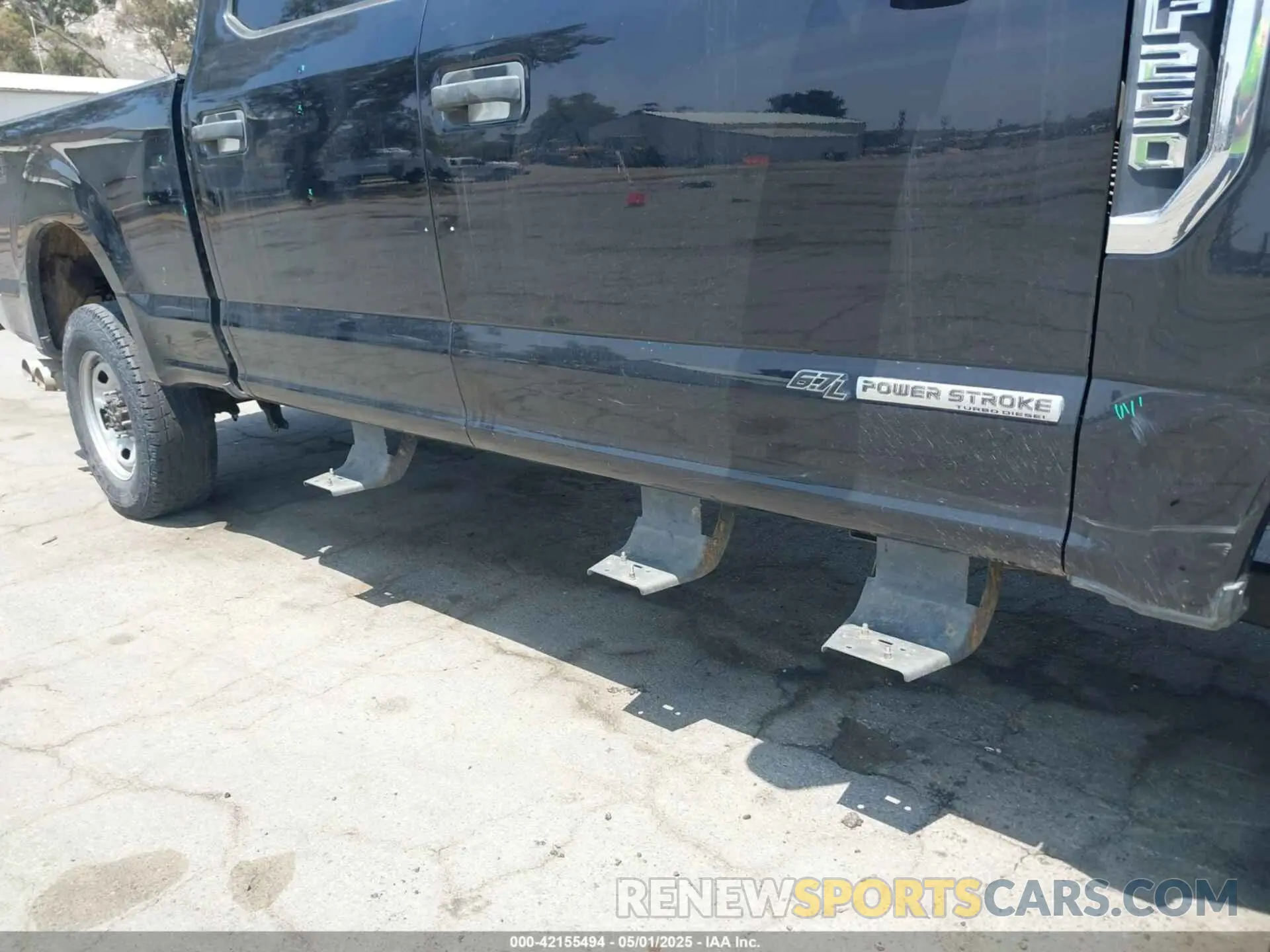 20 Photograph of a damaged car 1FT7W2BTXLEE69524 FORD F-250 2020