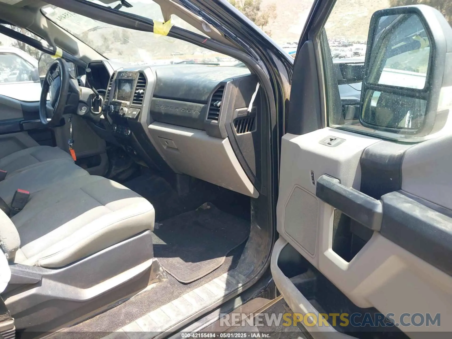 5 Photograph of a damaged car 1FT7W2BTXLEE69524 FORD F-250 2020