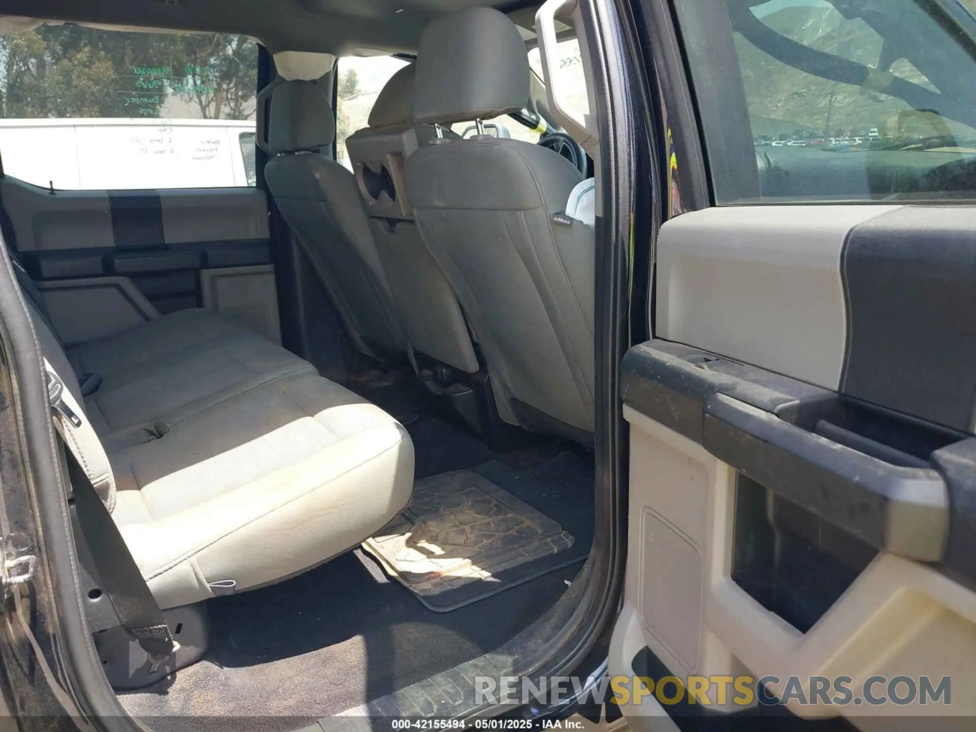 8 Photograph of a damaged car 1FT7W2BTXLEE69524 FORD F-250 2020