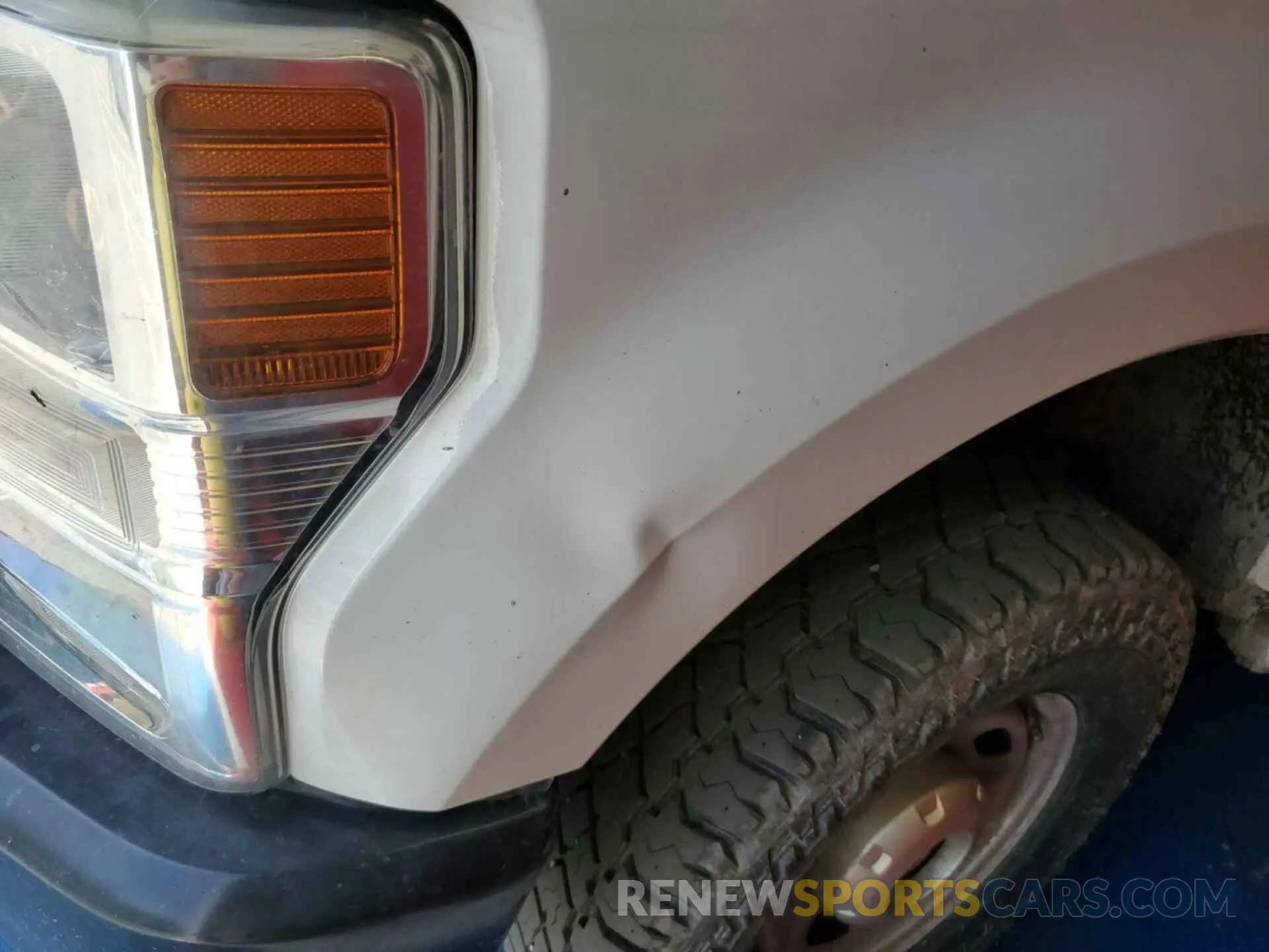 23 Photograph of a damaged car 1FT7X2B65LEC53619 FORD F-250 2020