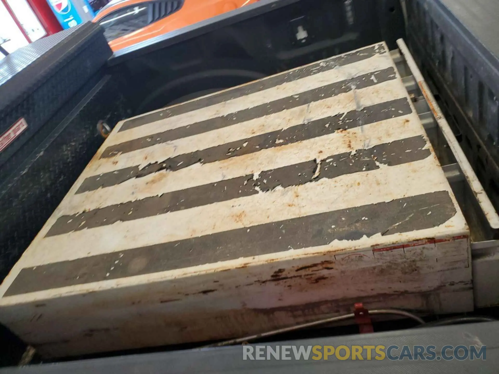 8 Photograph of a damaged car 1FT7X2B65LEC53619 FORD F-250 2020