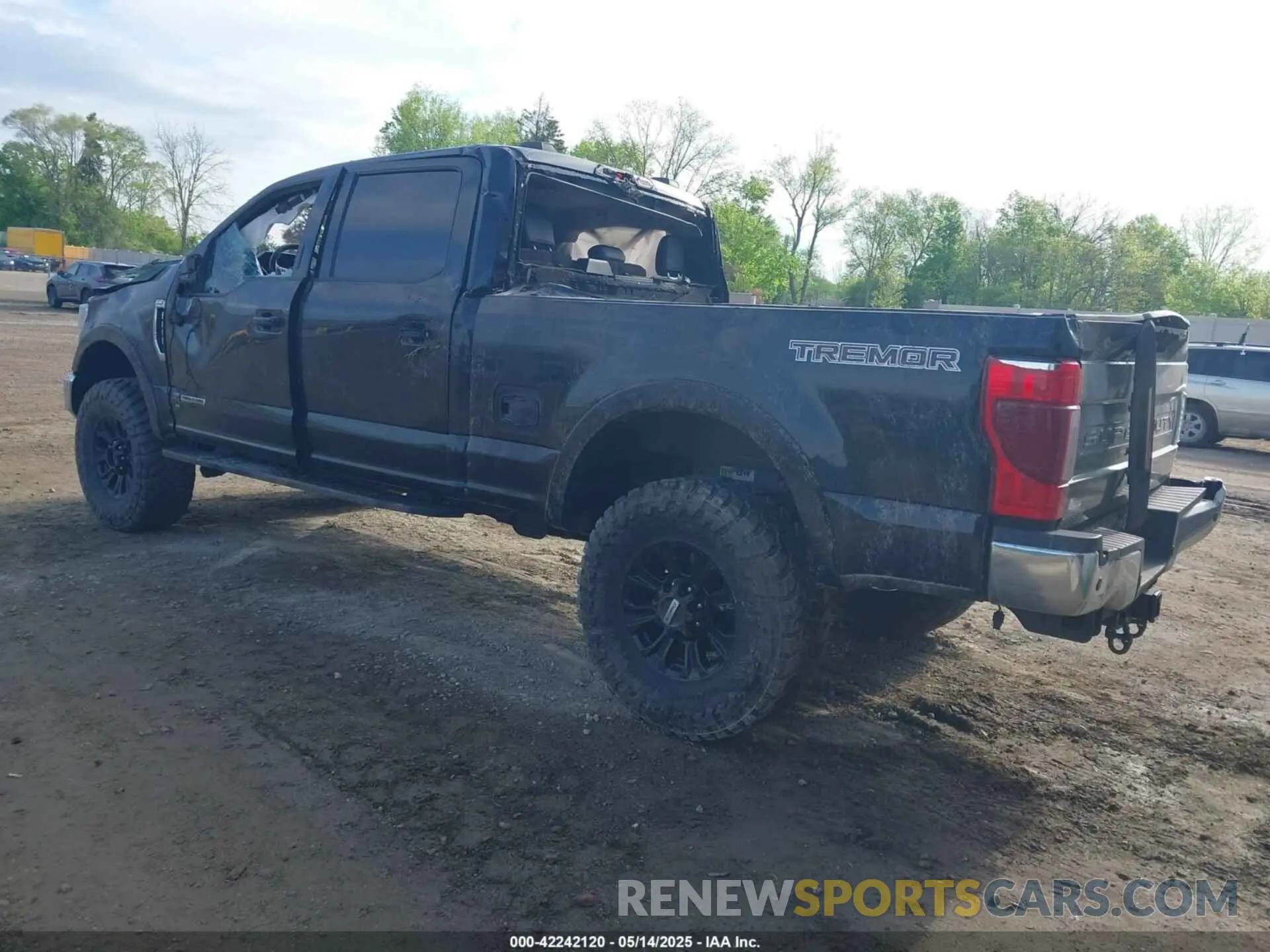 3 Photograph of a damaged car 1FT8W2BT0LEE94159 FORD F-250 2020
