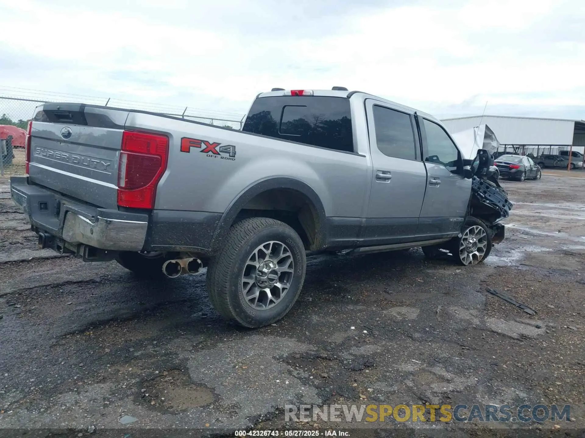 4 Photograph of a damaged car 1FT8W2BT7LEE57027 FORD F-250 2020