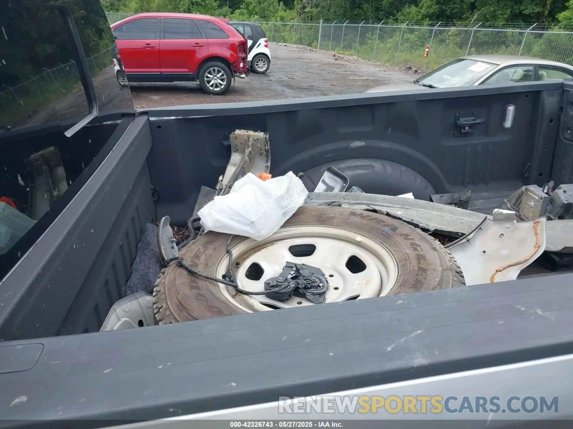 6 Photograph of a damaged car 1FT8W2BT7LEE57027 FORD F-250 2020