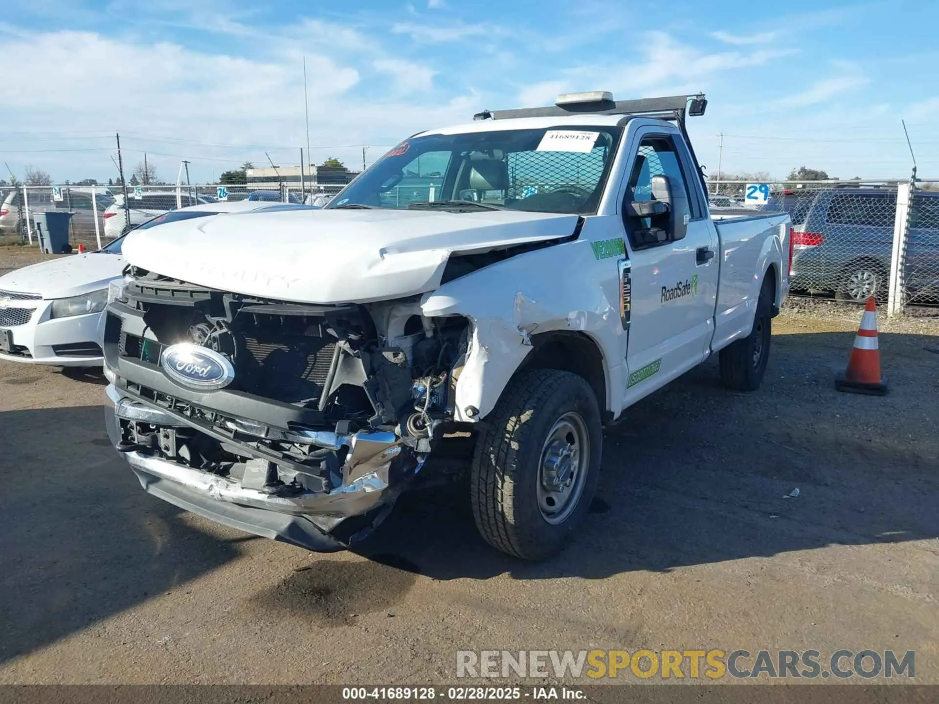 2 Photograph of a damaged car 1FTBF2A6XLED17362 FORD F-250 2020