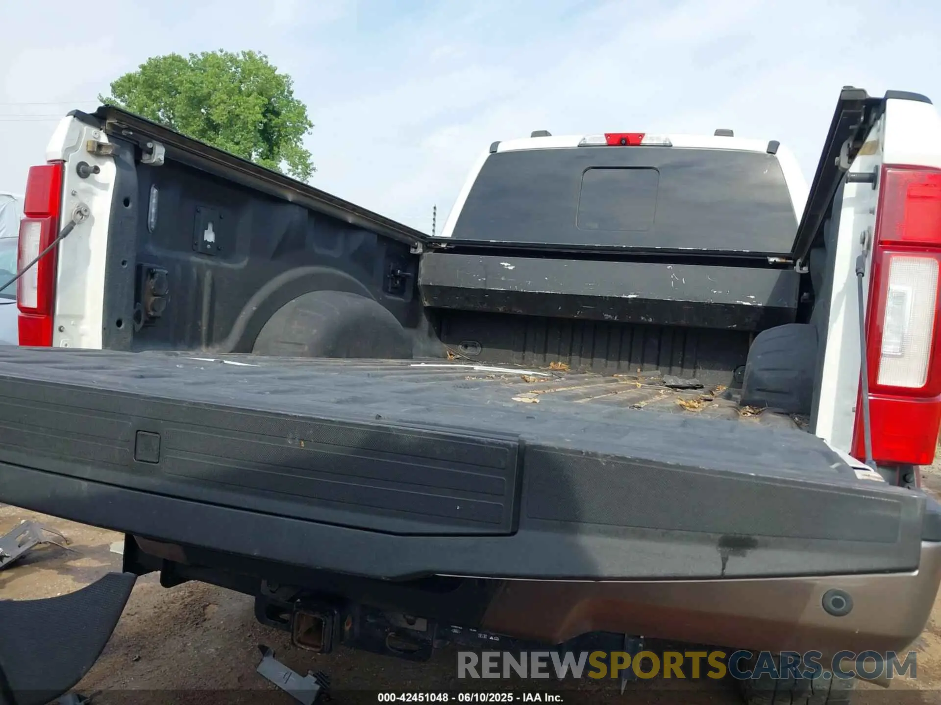 16 Photograph of a damaged car 1FT7W2BT5MEC88980 FORD F-250 2021