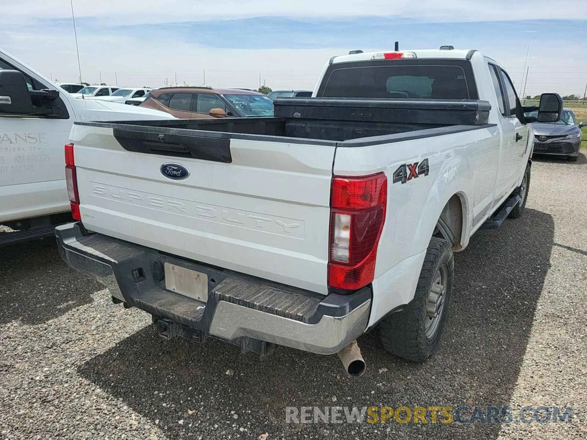 12 Фотография поврежденного автомобиля 1FT7X2B68MED54073 FORD F-250 2021