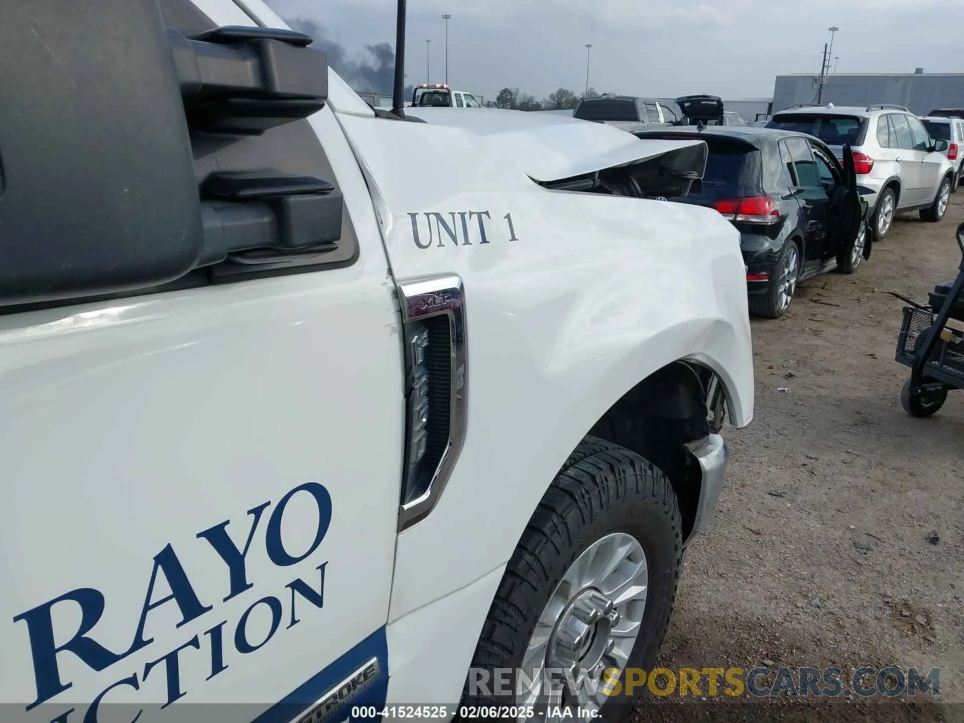 19 Photograph of a damaged car 1FT7X2BT9MEE07062 FORD F-250 2021
