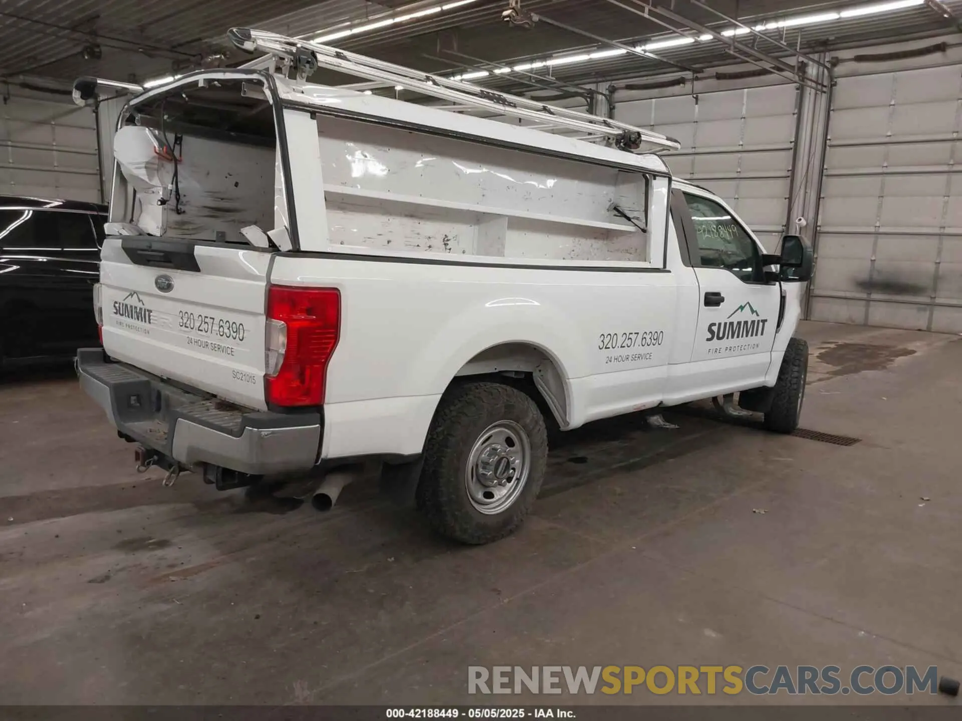 4 Фотография поврежденного автомобиля 1FTBF2A60MED45575 FORD F-250 2021