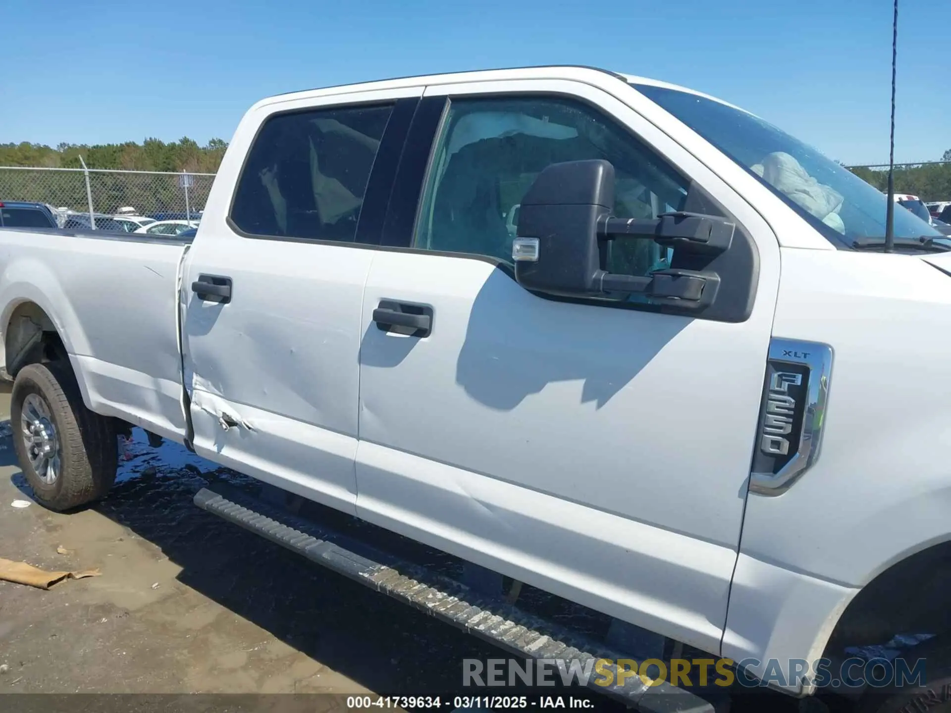 13 Photograph of a damaged car 1FT7W2B60NEG43131 FORD F-250 2022