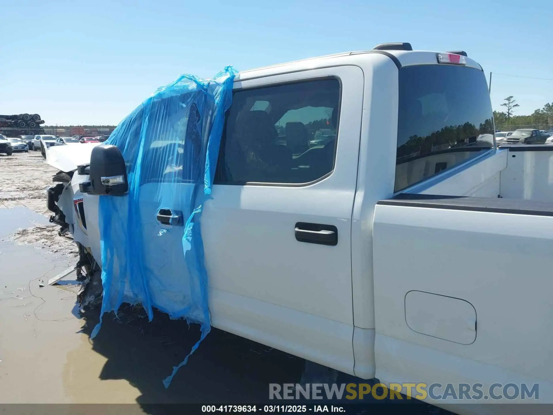 14 Photograph of a damaged car 1FT7W2B60NEG43131 FORD F-250 2022