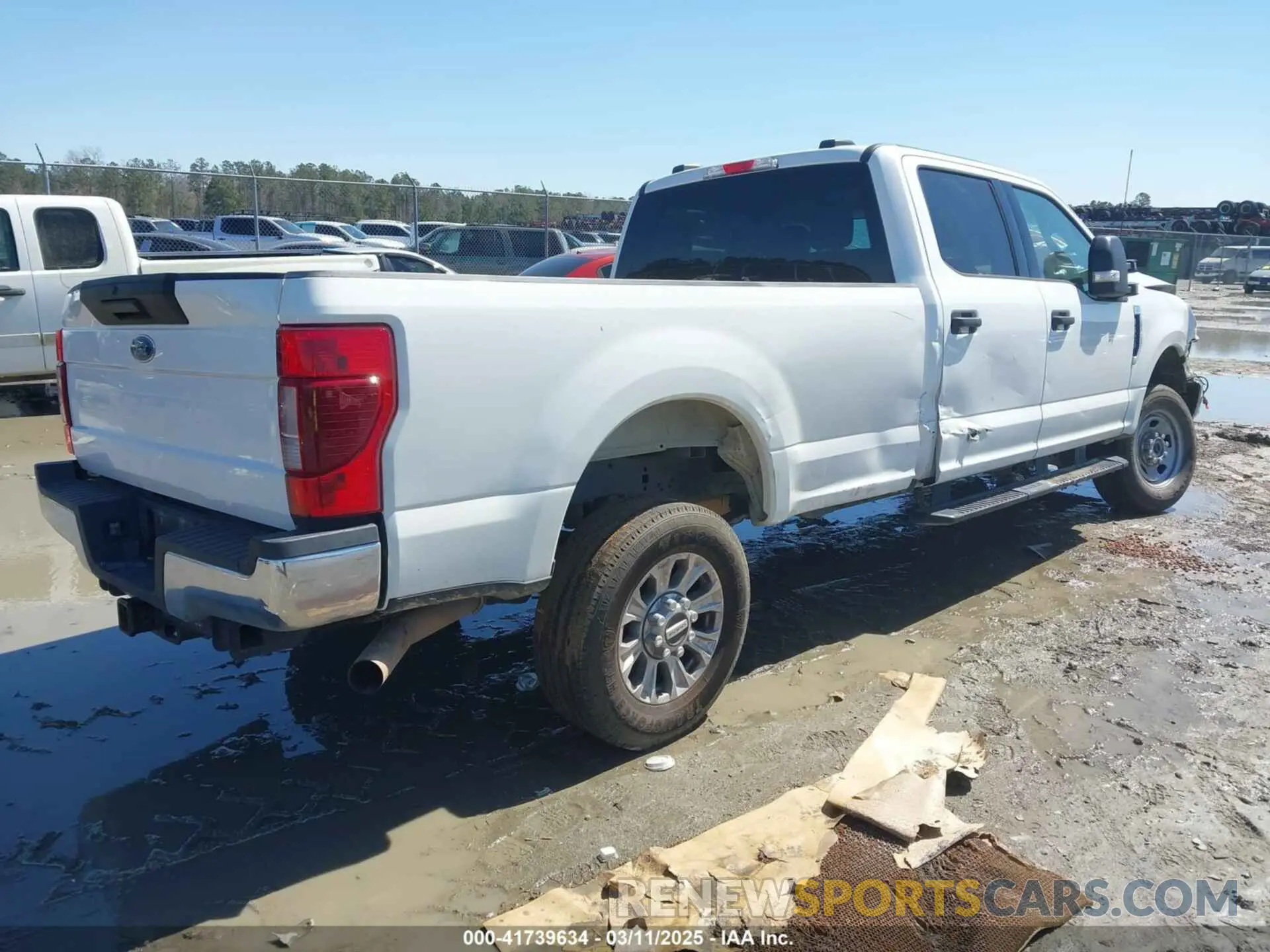 4 Photograph of a damaged car 1FT7W2B60NEG43131 FORD F-250 2022