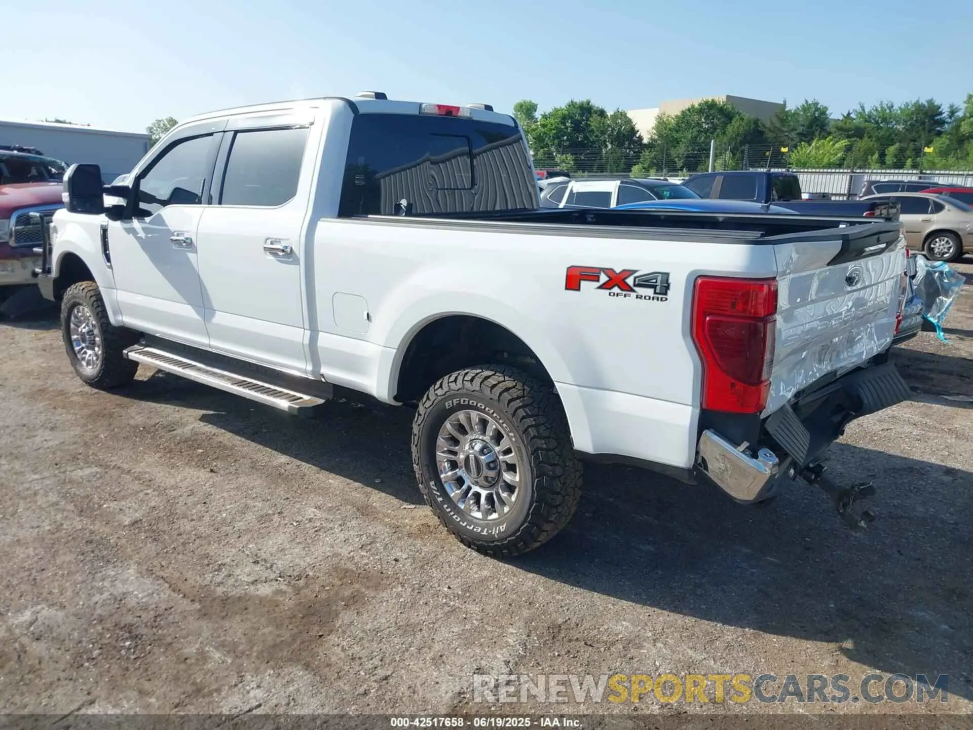 3 Фотография поврежденного автомобиля 1FT7W2BN2NEF55530 FORD F-250 2022