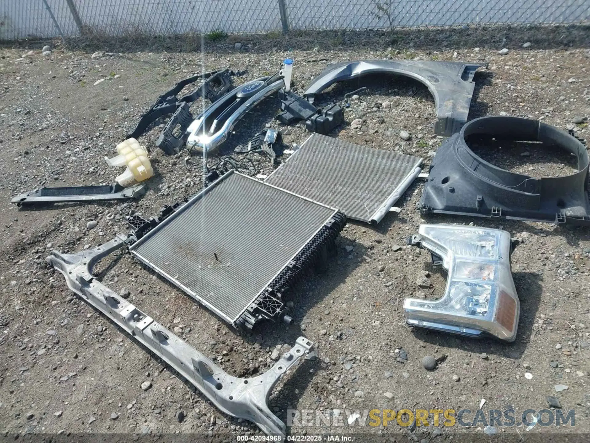 12 Photograph of a damaged car 1FT7W2BN6NEE57097 FORD F-250 2022