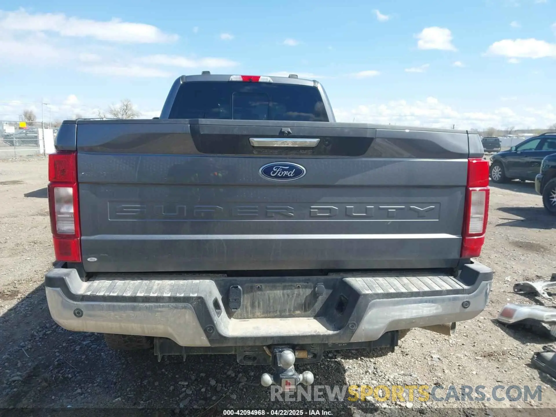 17 Photograph of a damaged car 1FT7W2BN6NEE57097 FORD F-250 2022
