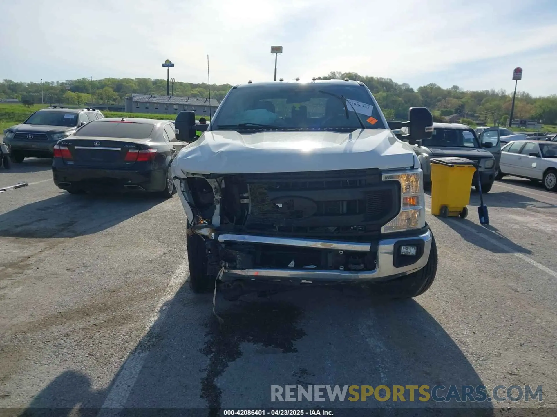 12 Photograph of a damaged car 1FT7W2BN6NEF62982 FORD F-250 2022