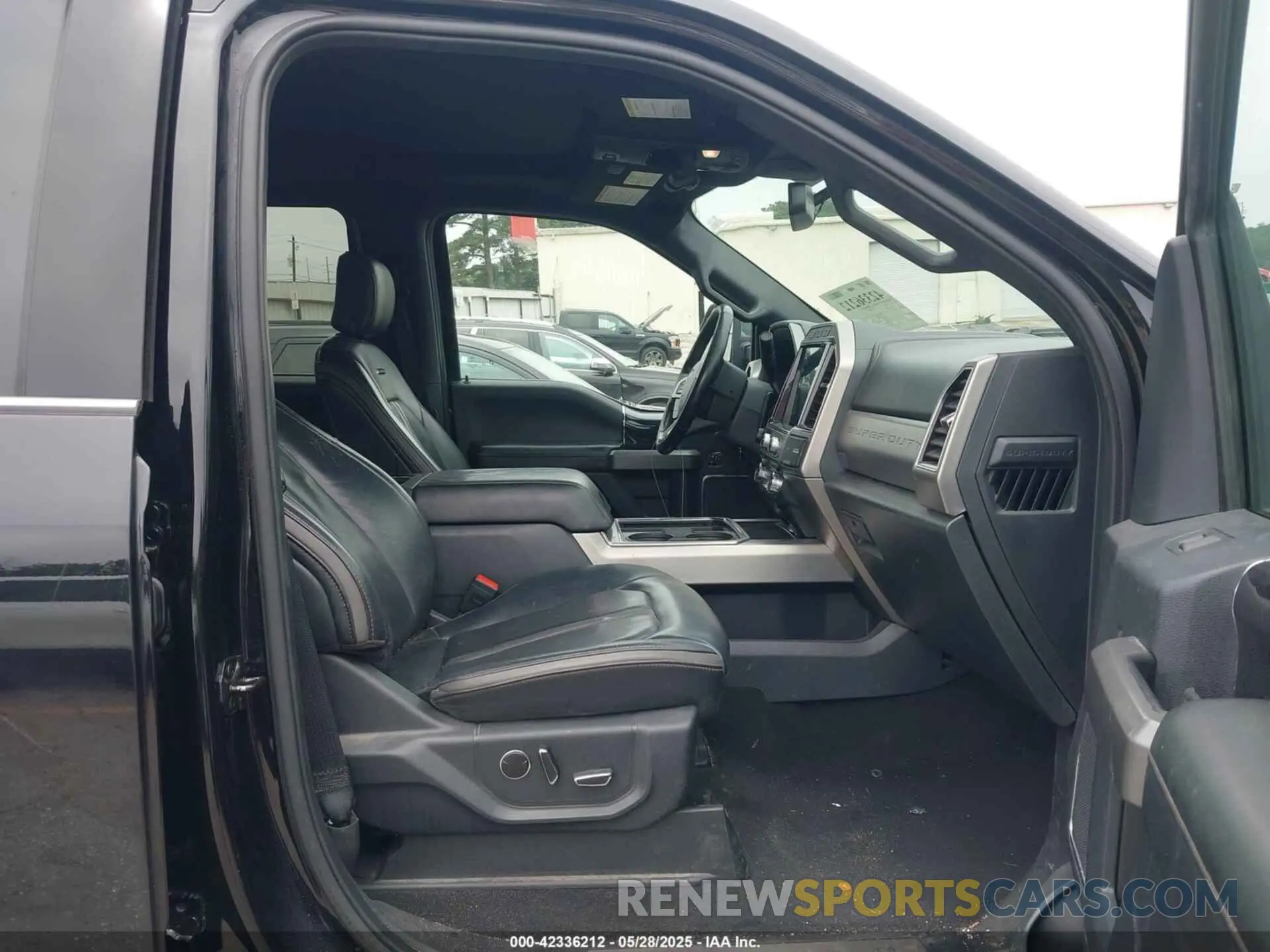 5 Photograph of a damaged car 1FT7W2BN9NEE96881 FORD F-250 2022