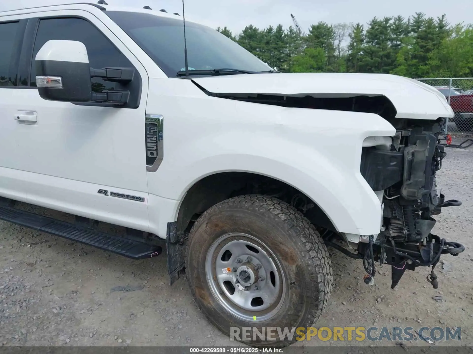 17 Photograph of a damaged car 1FT7W2BT1NEE27715 FORD F-250 2022