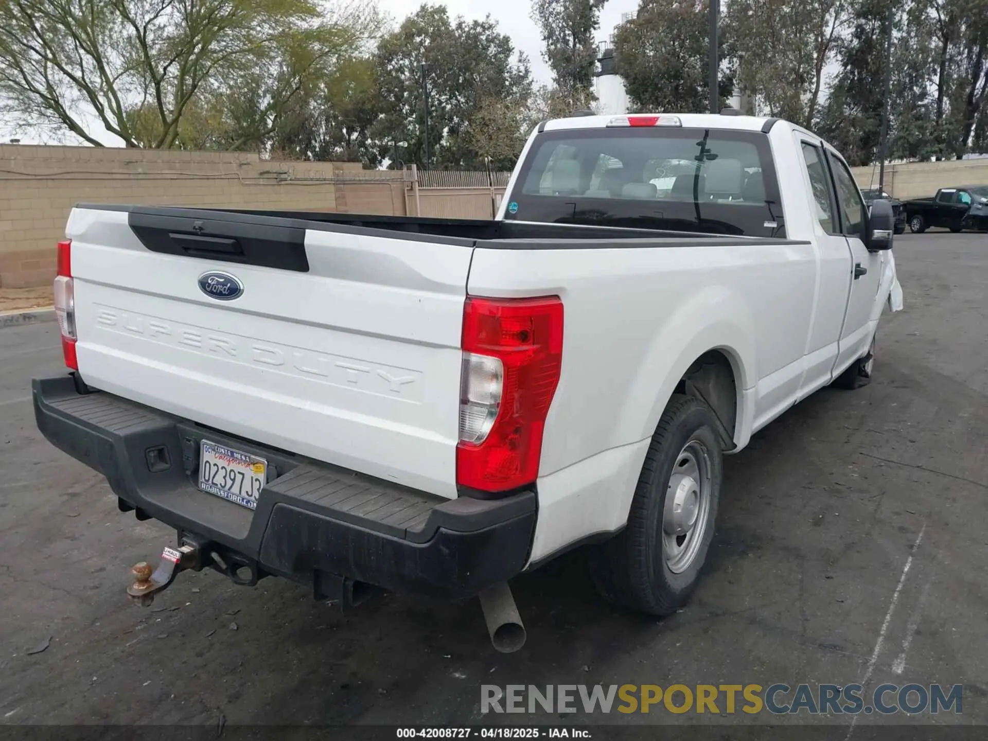 4 Photograph of a damaged car 1FT7X2A63NEC64915 FORD F-250 2022