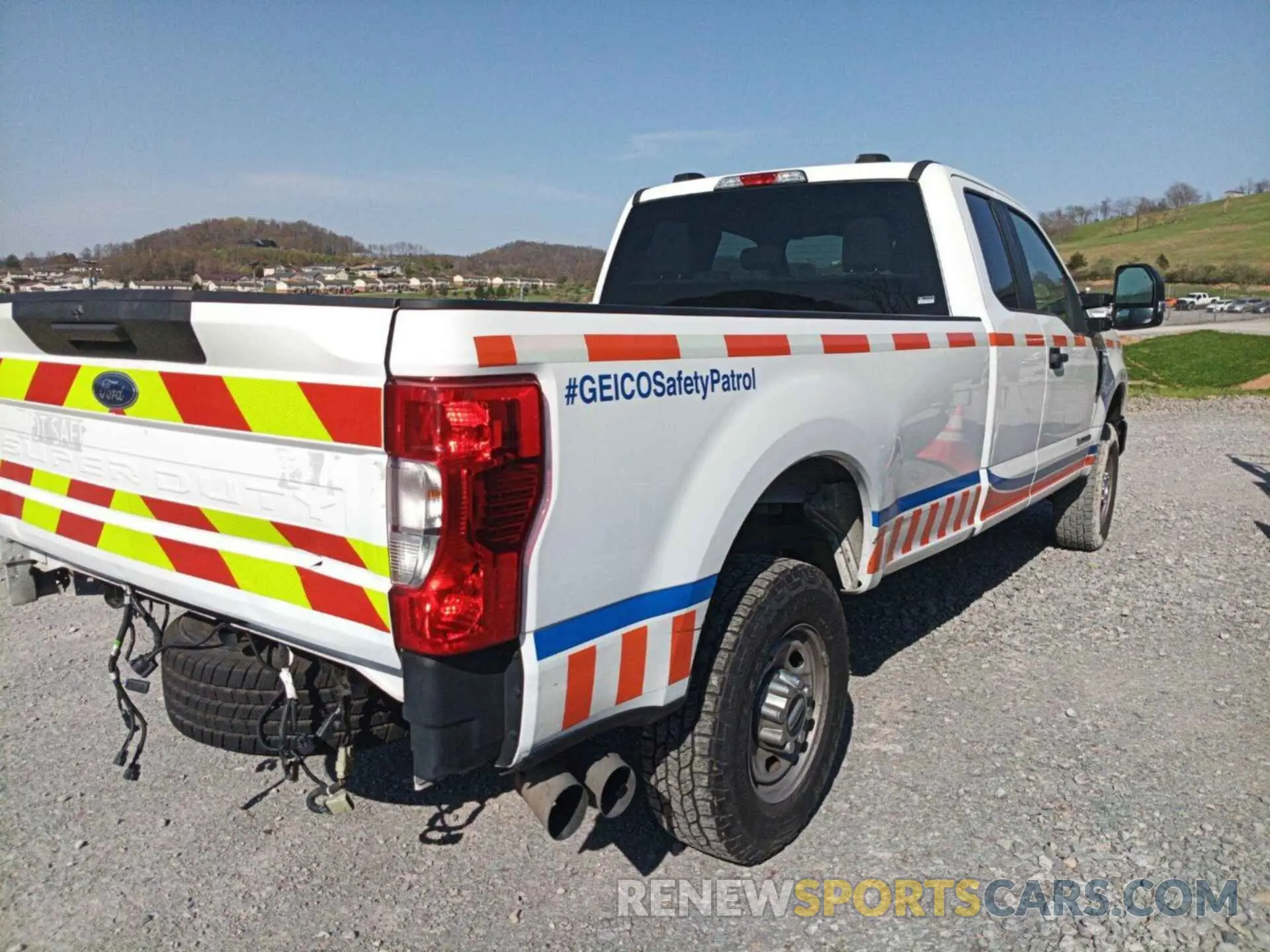 28 Фотография поврежденного автомобиля 1FT7X2BT2NEE43242 FORD F-250 2022