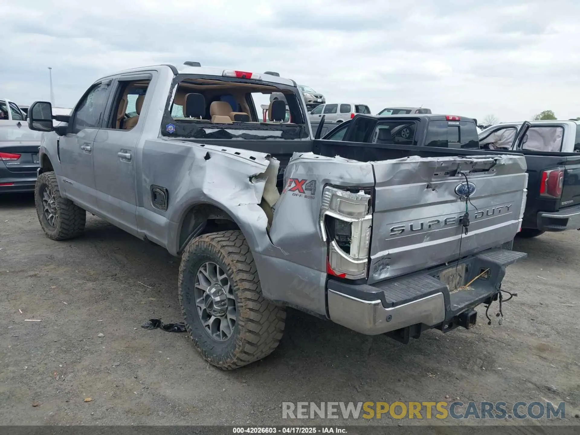 3 Photograph of a damaged car 1FT8W2BT2NED50065 FORD F-250 2022