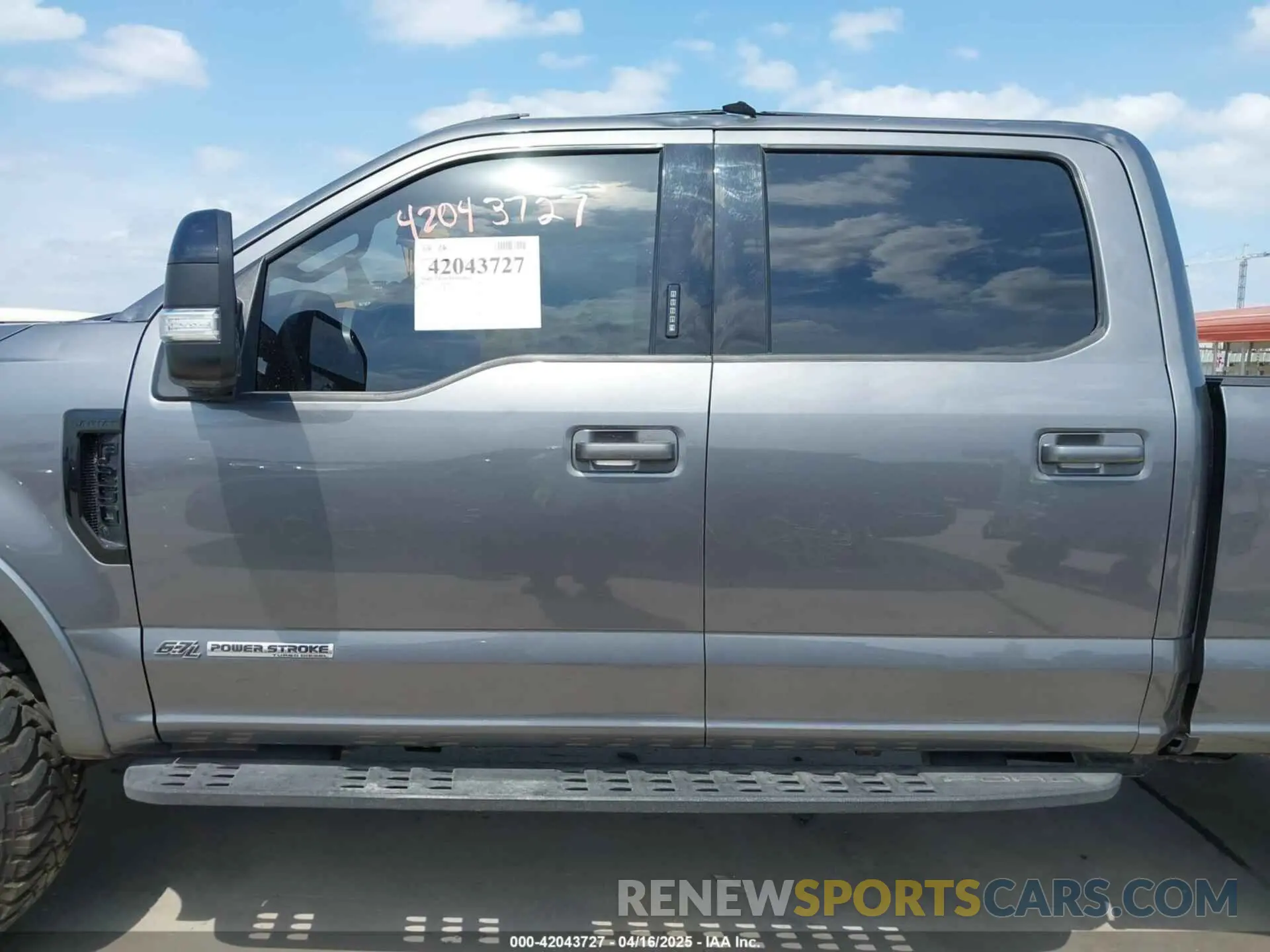 15 Photograph of a damaged car 1FT8W2BT3NED12540 FORD F-250 2022