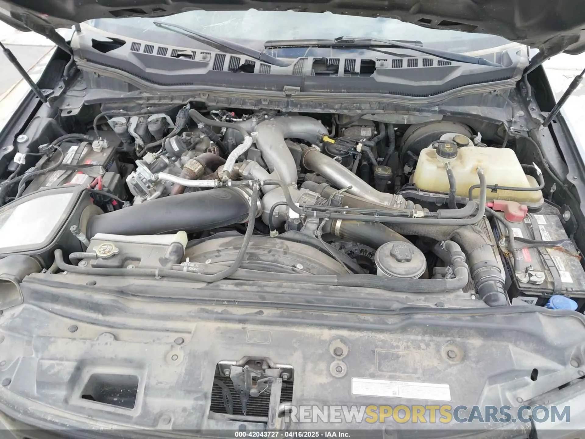 9 Photograph of a damaged car 1FT8W2BT3NED12540 FORD F-250 2022