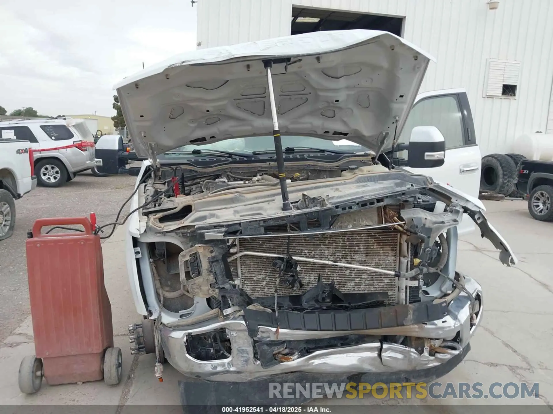 11 Photograph of a damaged car 1FT8W2BT5NEE93320 FORD F-250 2022