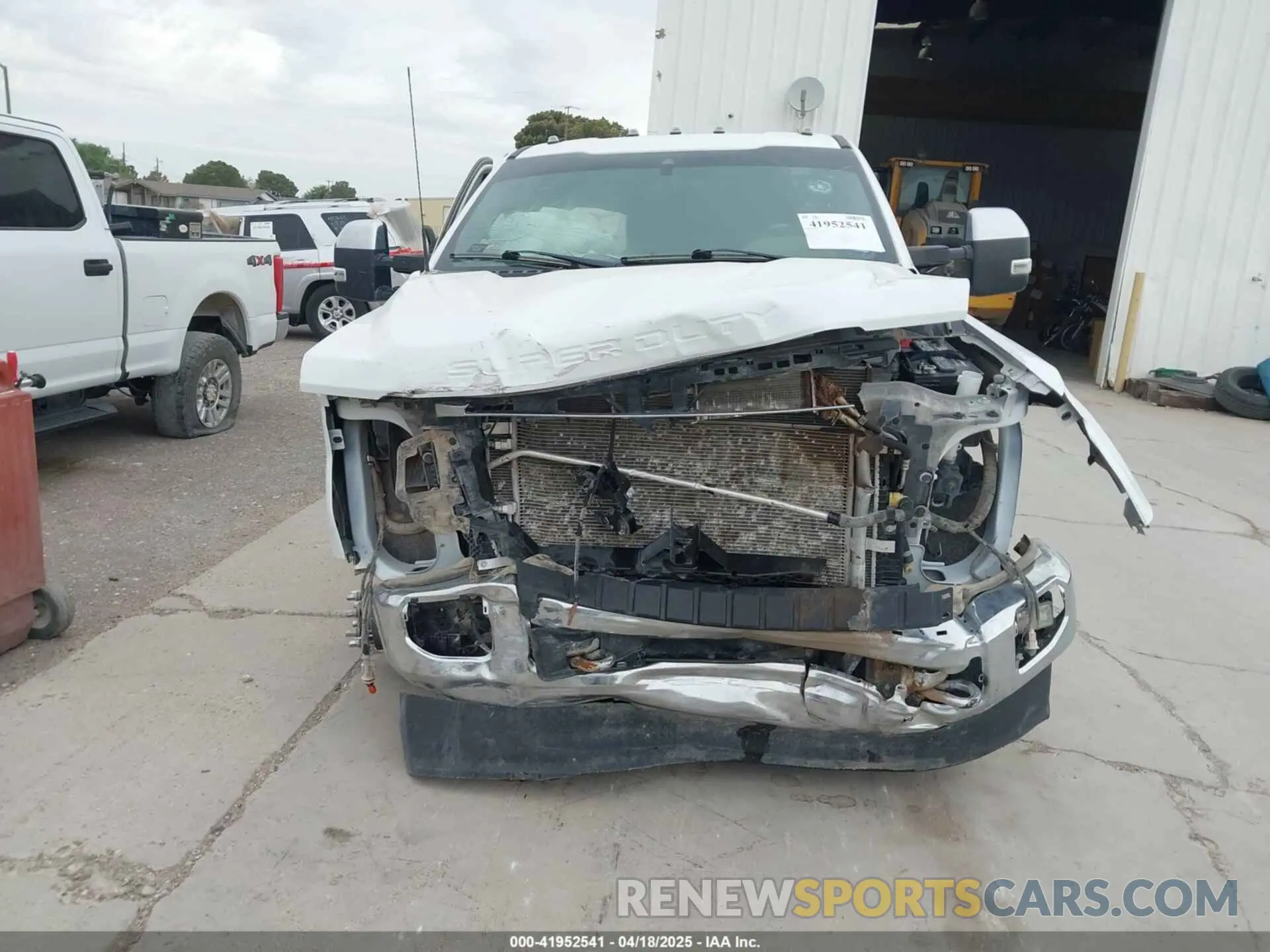 12 Photograph of a damaged car 1FT8W2BT5NEE93320 FORD F-250 2022