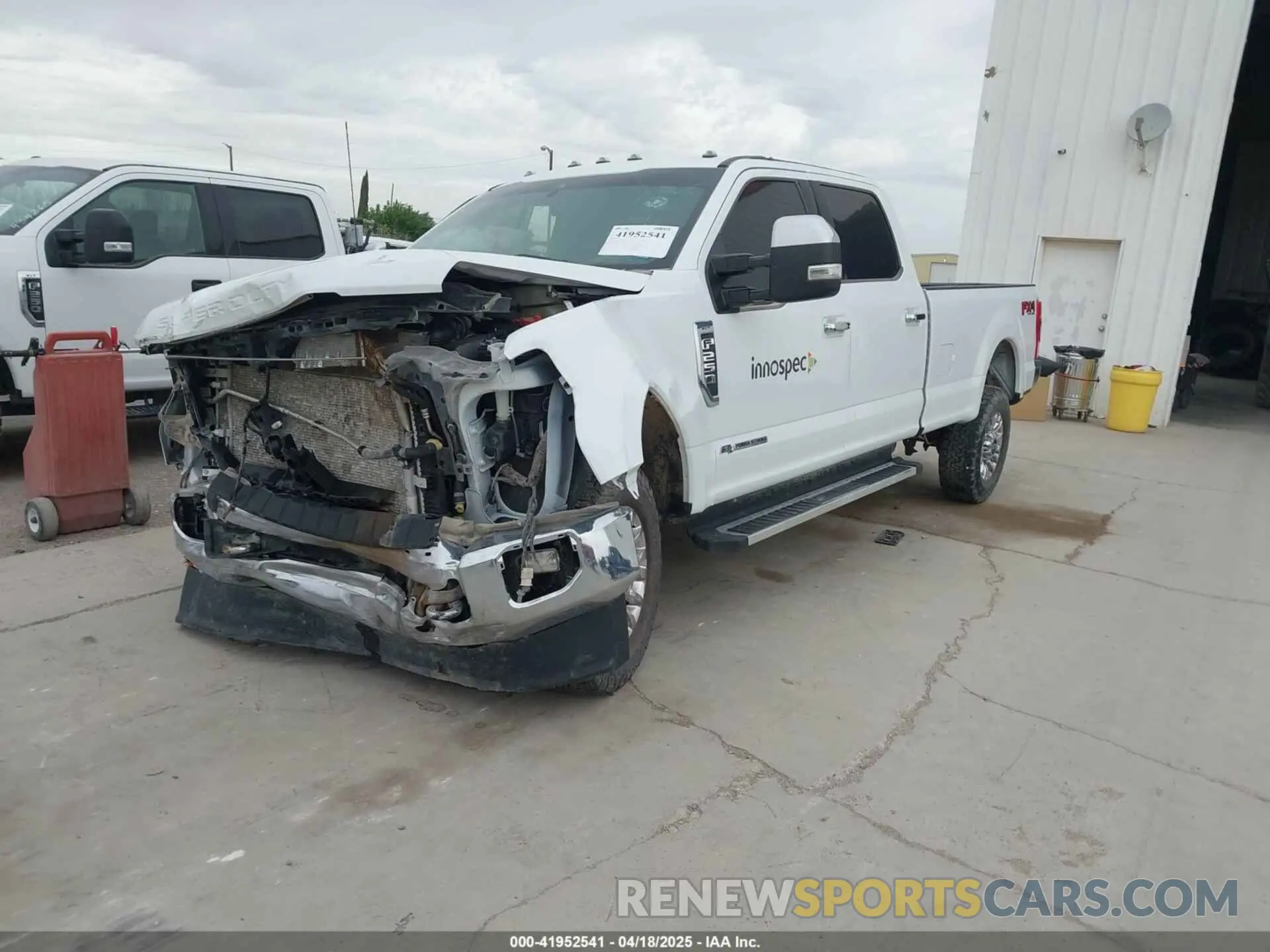 2 Photograph of a damaged car 1FT8W2BT5NEE93320 FORD F-250 2022